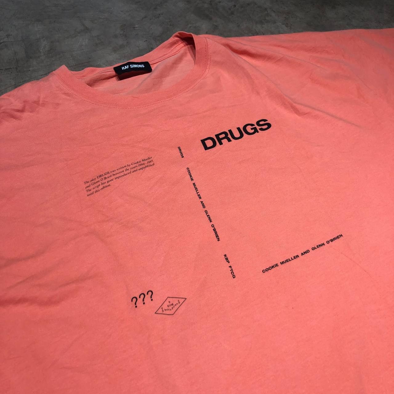 Raf Simons Raf Simons AW18 Drugs tee Size US L / EU 52-54 / 3 - 3 Thumbnail