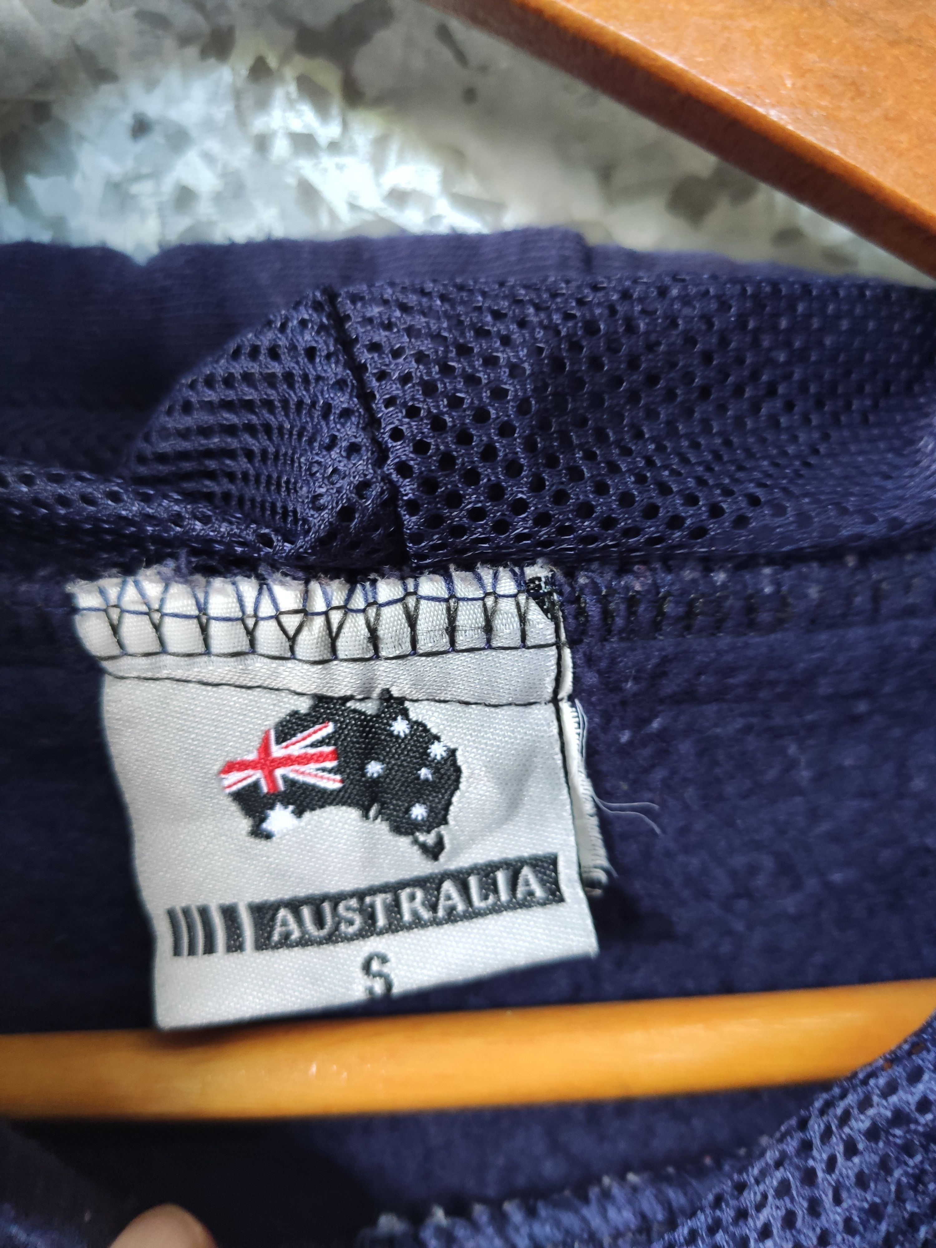 Man Made In Australia Vintage Ken Done Down Under Australia hoodies Size US M / EU 48-50 / 2 - 4 Thumbnail