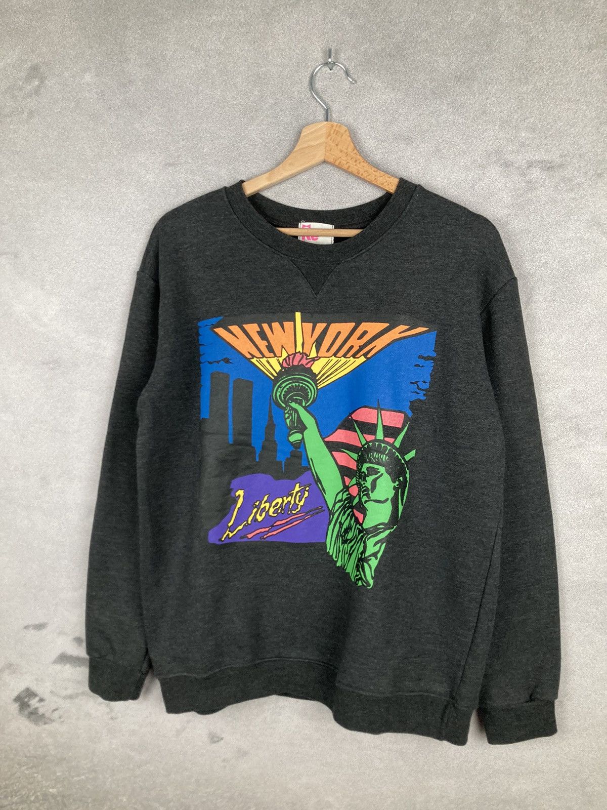 Vintage Vintage New York Statue of Liberty Sweatshirt Rare Graphic Size US M / EU 48-50 / 2 - 2 Thumbnail