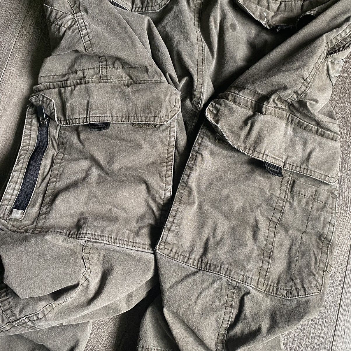 Vintage Vintage 2000s BC Clothing Pocket Belt Washed Cargo Pants x30 Size US 33 - 4 Thumbnail