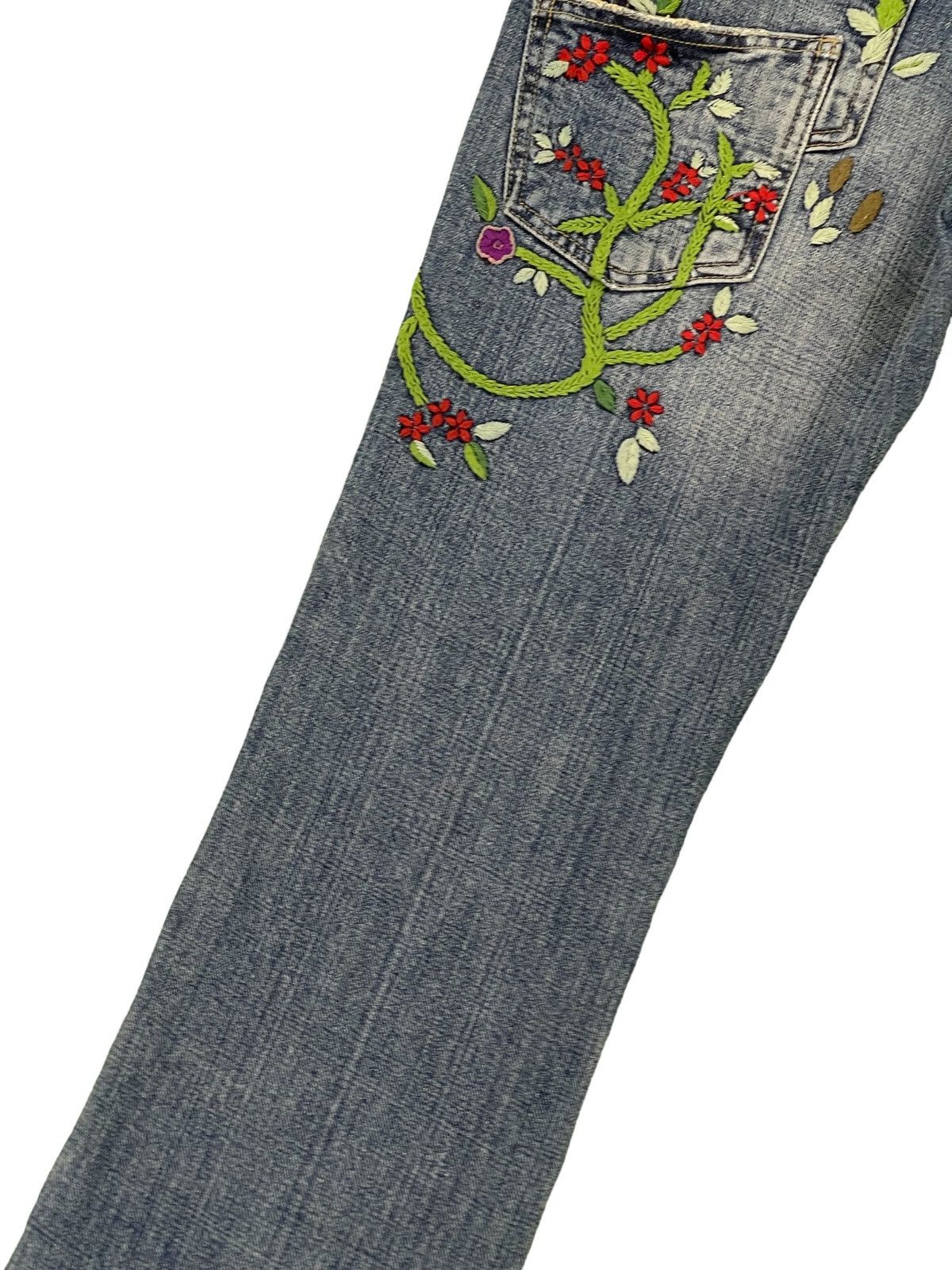 Japanese Brand Embroydery Jeans As Know As De Base Low Rise Denim 2🟦3 Size US 31 - 8 Thumbnail