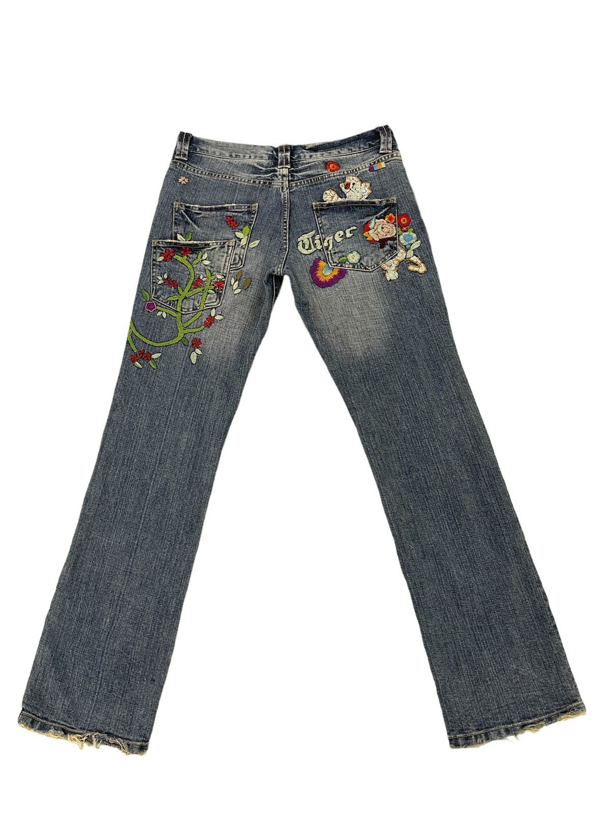 Japanese Brand Embroydery Jeans As Know As De Base Low Rise Denim 2🟦3 Size US 31 - 3 Thumbnail