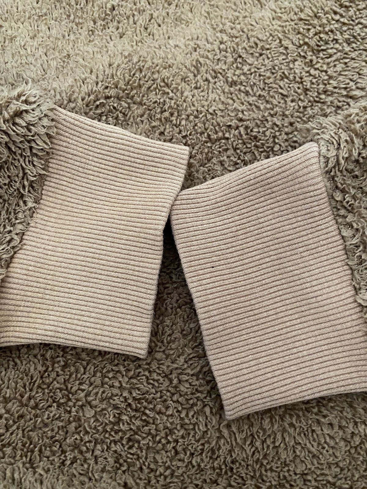 Rare GU sweatshirt Design Fleece