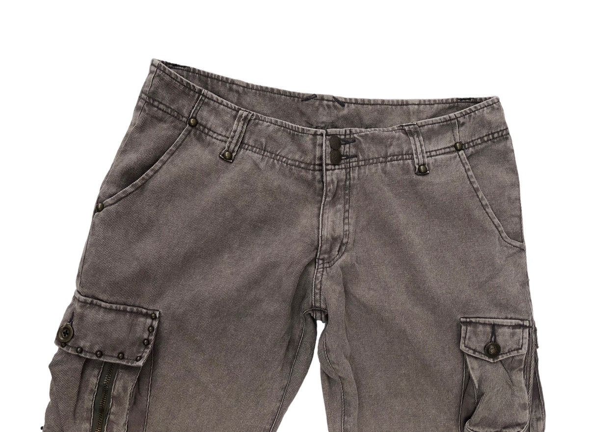 Beauty Beast 🔥New Daily Muti Pocket Flare Cargo Pants 🔥 Size US 31 - 4 Thumbnail