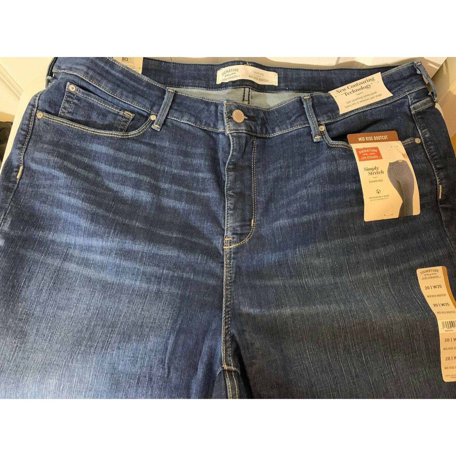 Levi's New LEVI STRAUSS SIGNATURE WOMEN 20/35W MID-RISE BOOTCUT STR Size 42" / US 20 - 6 Thumbnail