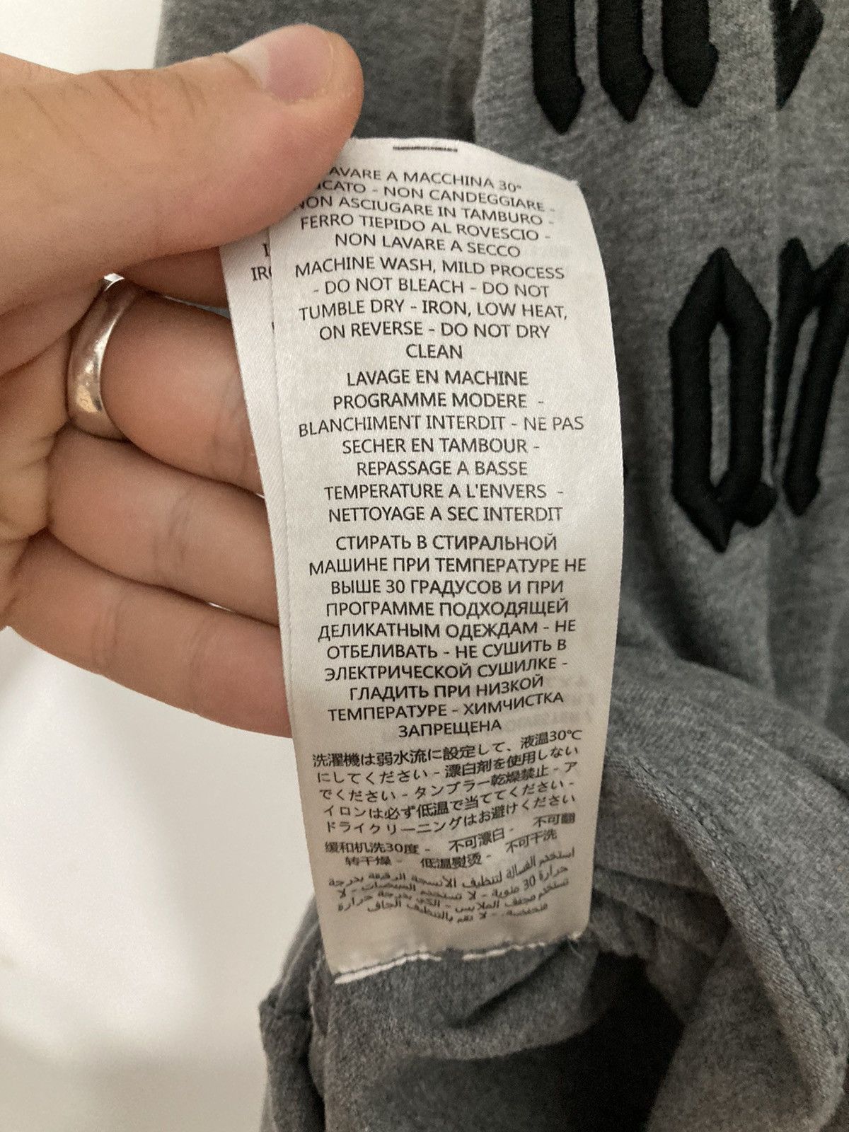 Alexander McQueen Alexander McQueen Tee Embroidered Logo Monogram Spellout Size US XL / EU 56 / 4 - 10 Thumbnail