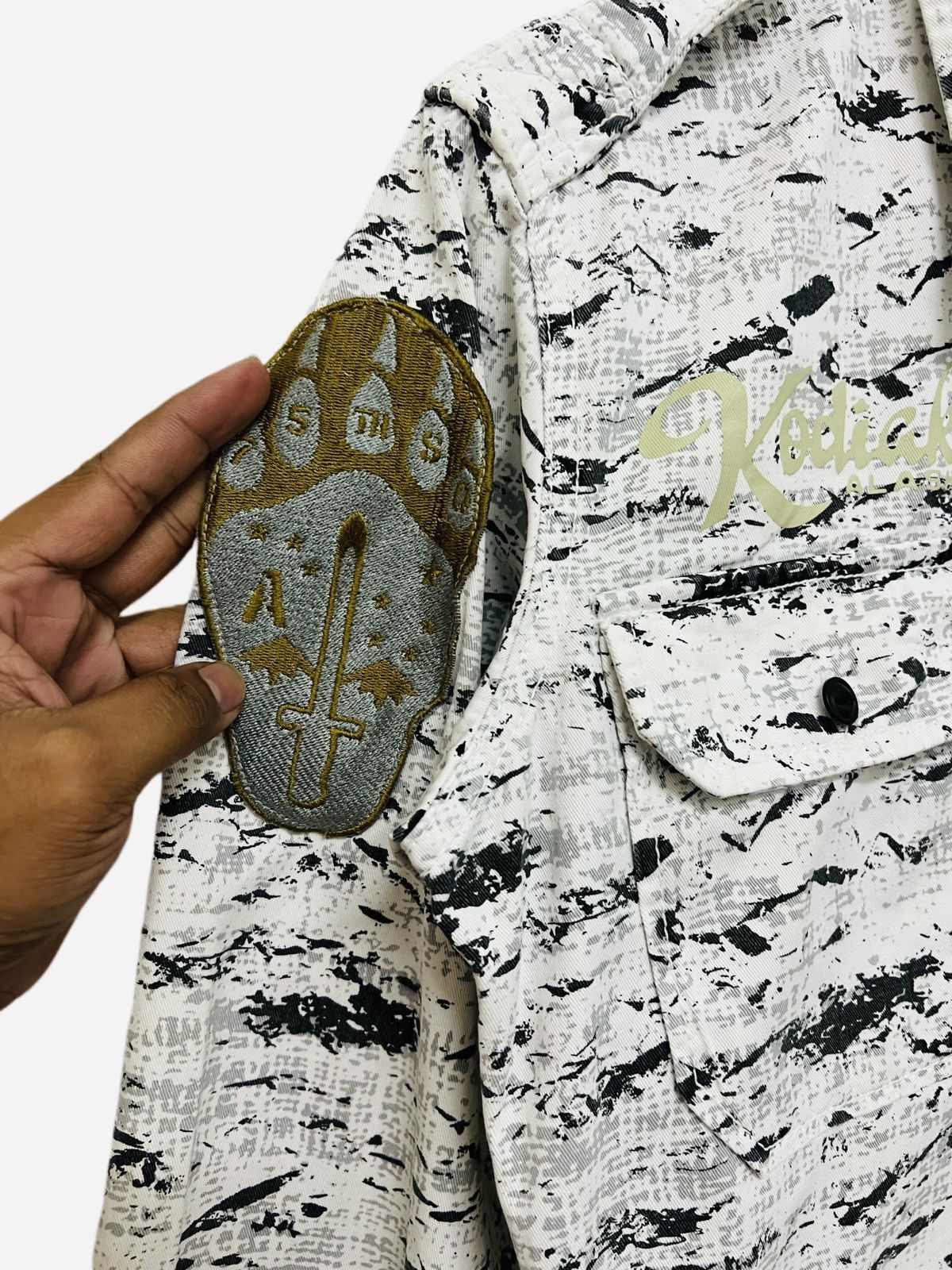 Avirex Avirex Alaska Air Station Kodiak Camo Shirt Size US M / EU 48-50 / 2 - 4 Thumbnail