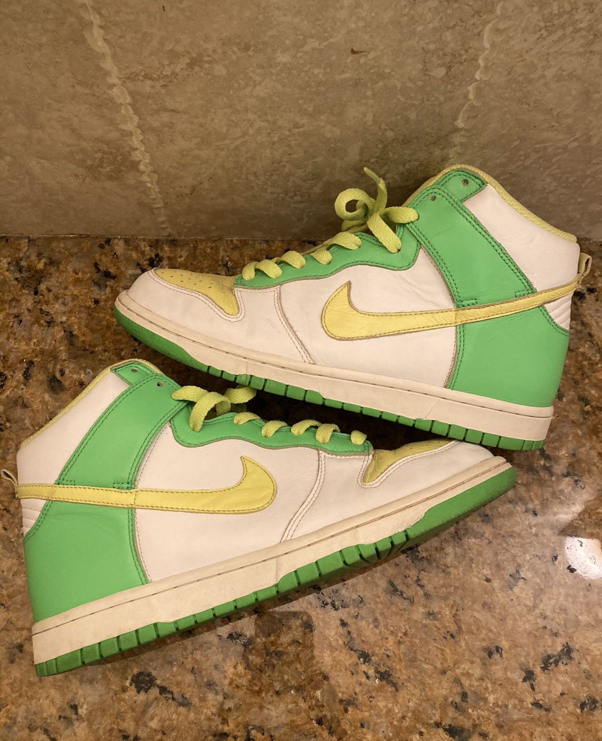 Dunk High Premium White Lemon Chiffon-Radiant Green 