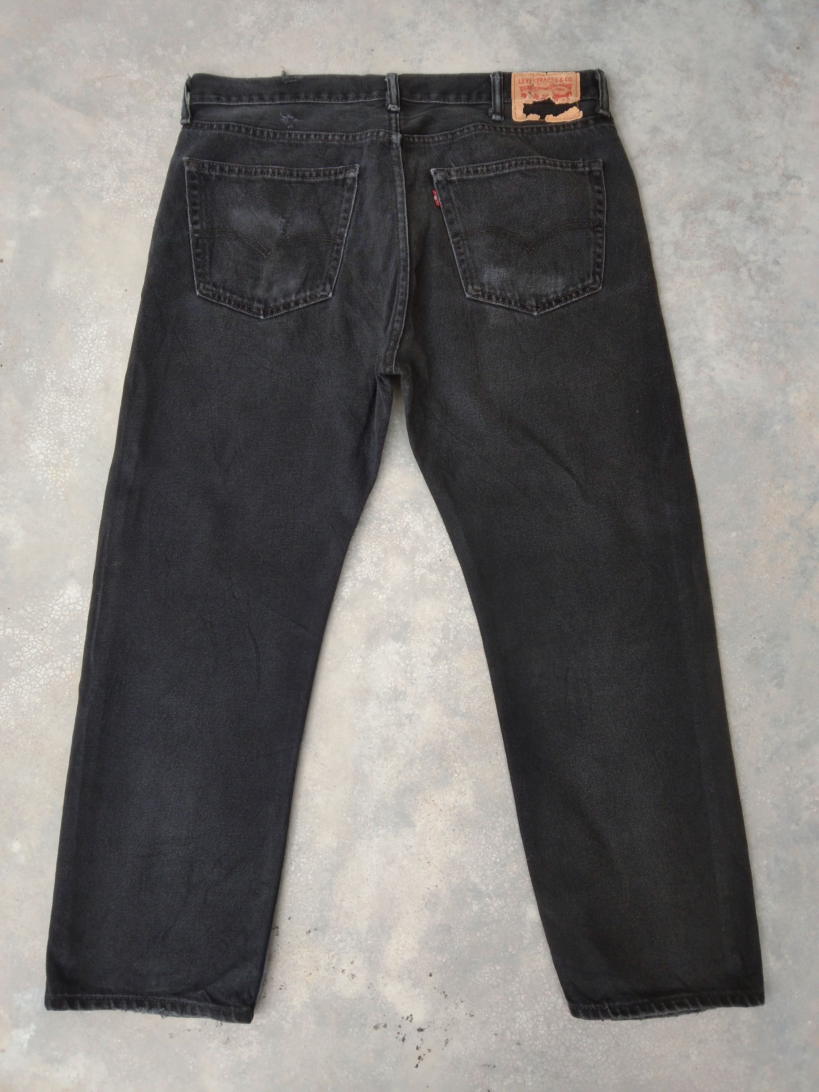 Levi's Vintage Levi's Jeans 505 Faded Black Distressed Denim 38x29 Size US 38 / EU 54 - 2 Thumbnail