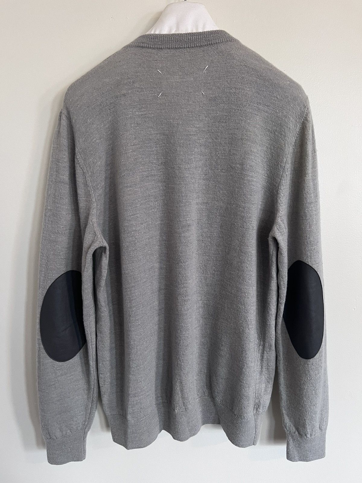 Maison Margiela FW13 Leather elbow-patch v-neck sweater/jumper, L, worn x 6 Size US L / EU 52-54 / 3 - 10 Thumbnail