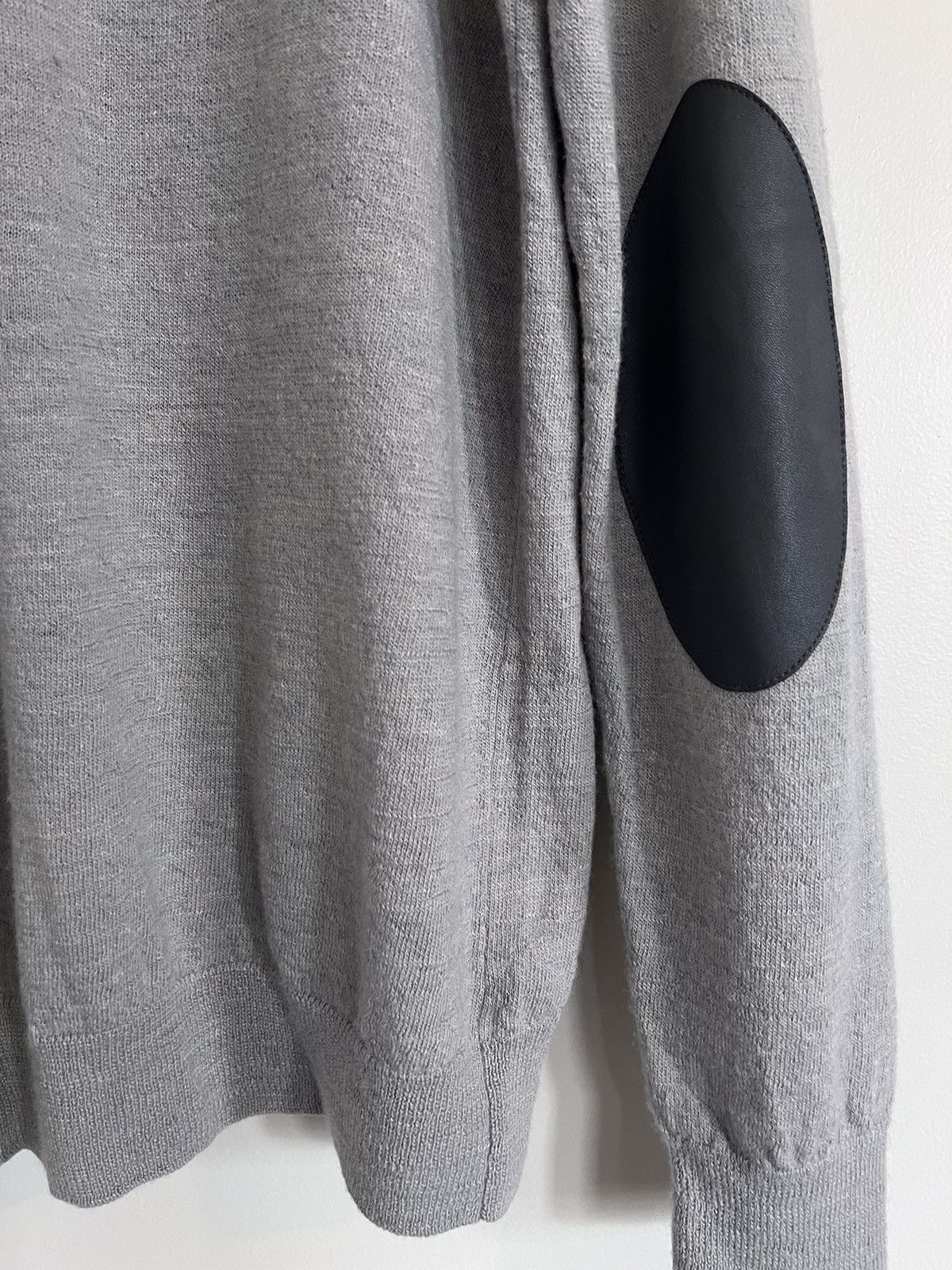 Maison Margiela FW13 Leather elbow-patch v-neck sweater/jumper, L, worn x 6 Size US L / EU 52-54 / 3 - 15 Thumbnail