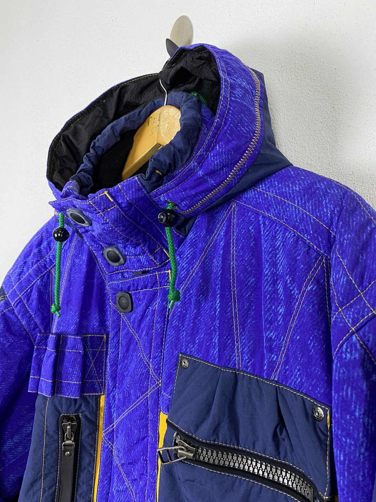 Sports Specialties PHENIX SKI JACKET NICE DESIGN Size US L / EU 52-54 / 3 - 5 Thumbnail
