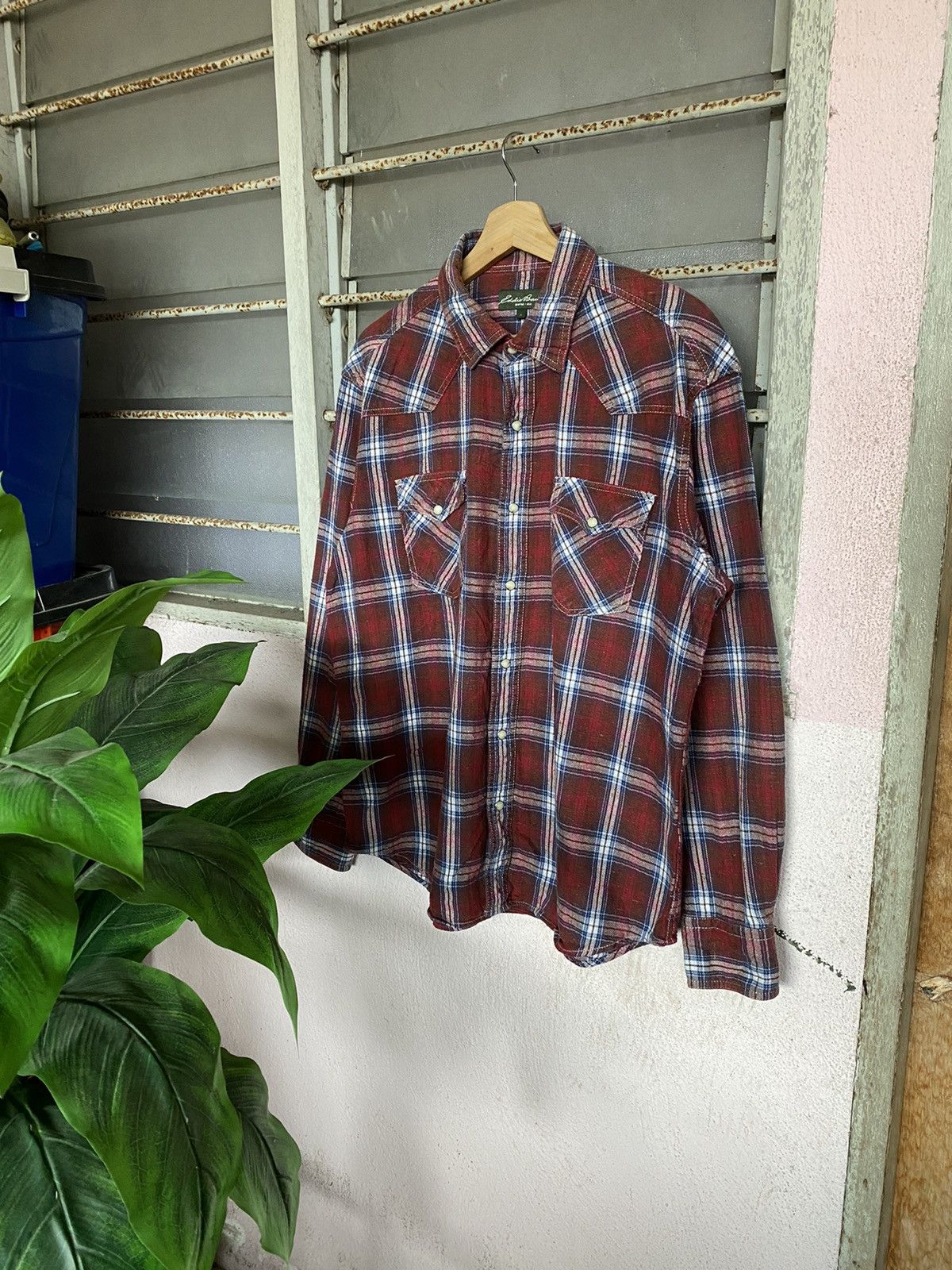 Eddie Bauer Eddie Bauer Checker Plaid Western Shirt Size US L / EU 52-54 / 3 - 1 Thumbnail