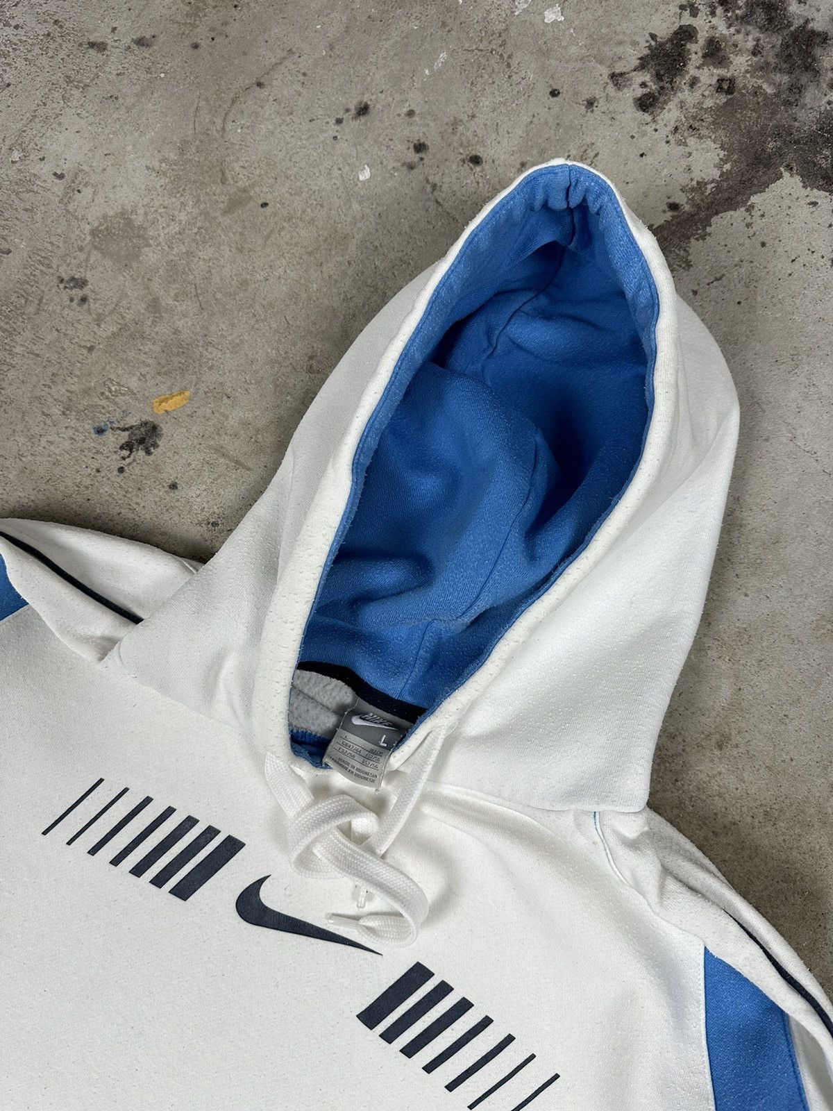 Nike Vintage y2k Nike White Center Swoosh Hoodie Sweatshirt Size US L / EU 52-54 / 3 - 8 Thumbnail