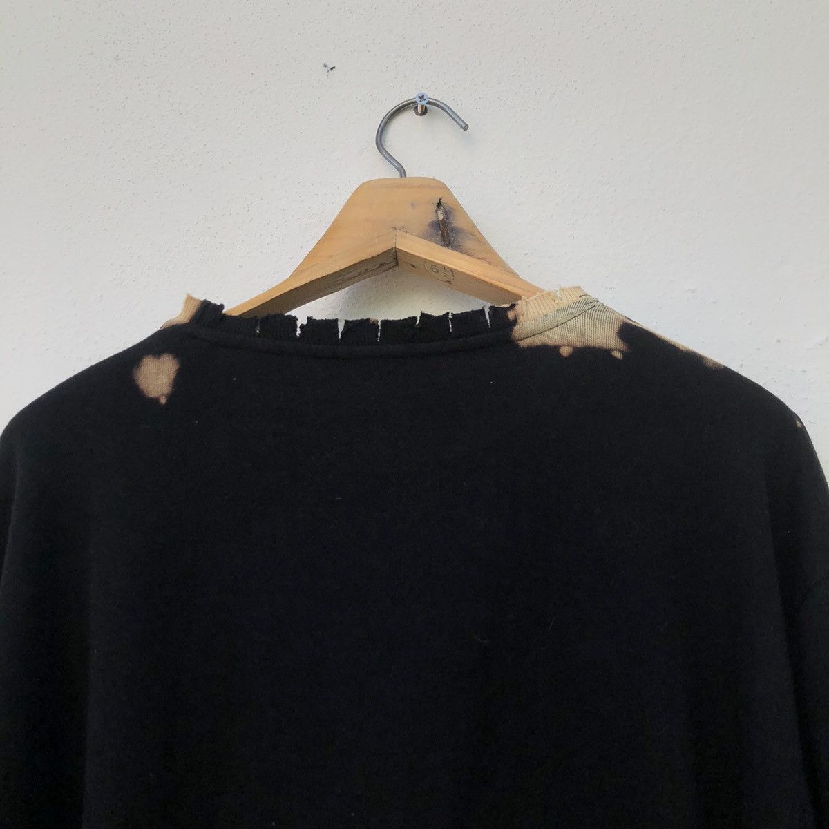 Japanese Brand Distressed Acid Wash Long Sleeve Nice Design Size US L / EU 52-54 / 3 - 6 Thumbnail