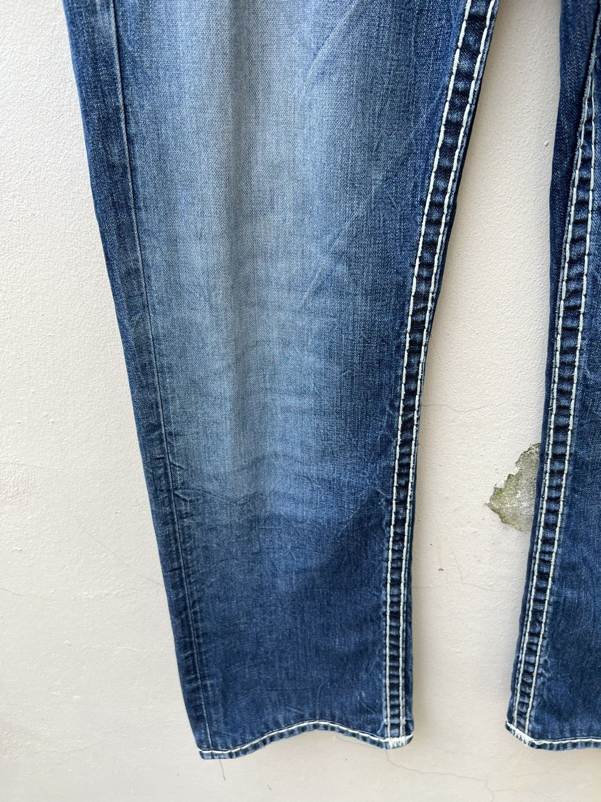 True Religion VTG 2000s True Religion Rips Fade Denim Bobby Super T Jeans Size US 34 / EU 50 - 9 Thumbnail