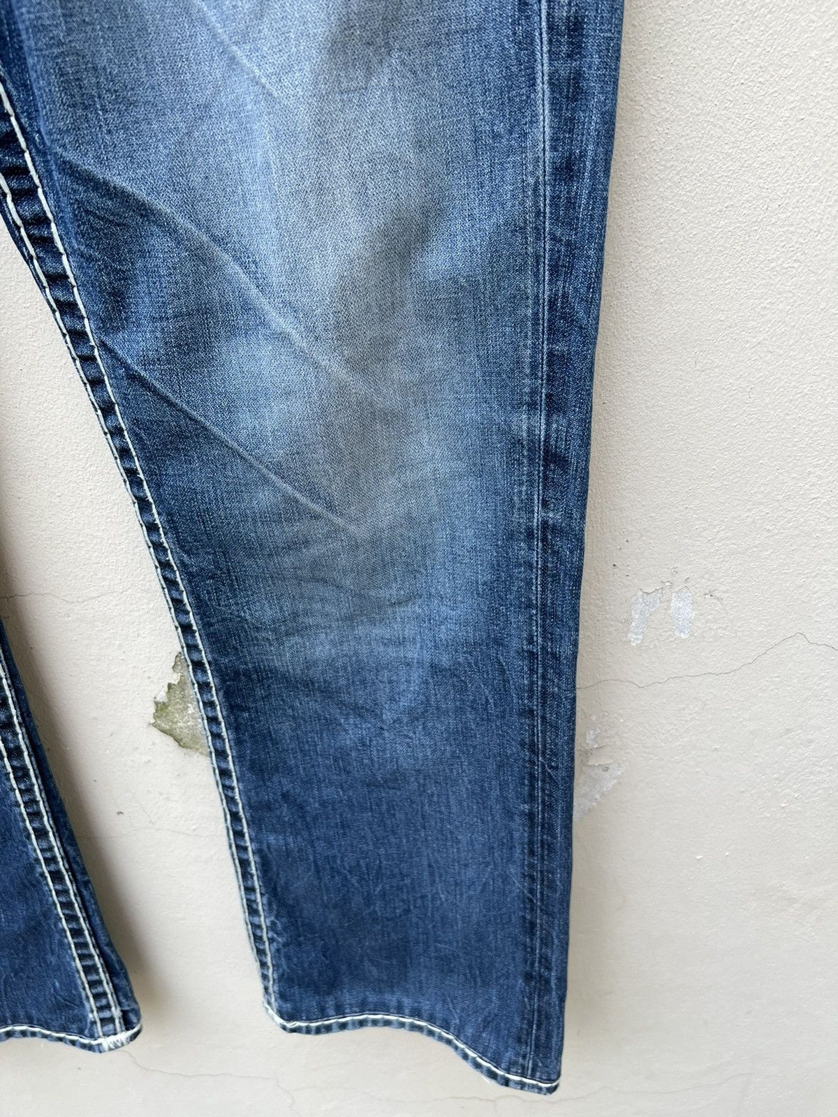 True Religion VTG 2000s True Religion Rips Fade Denim Bobby Super T Jeans Size US 34 / EU 50 - 13 Thumbnail