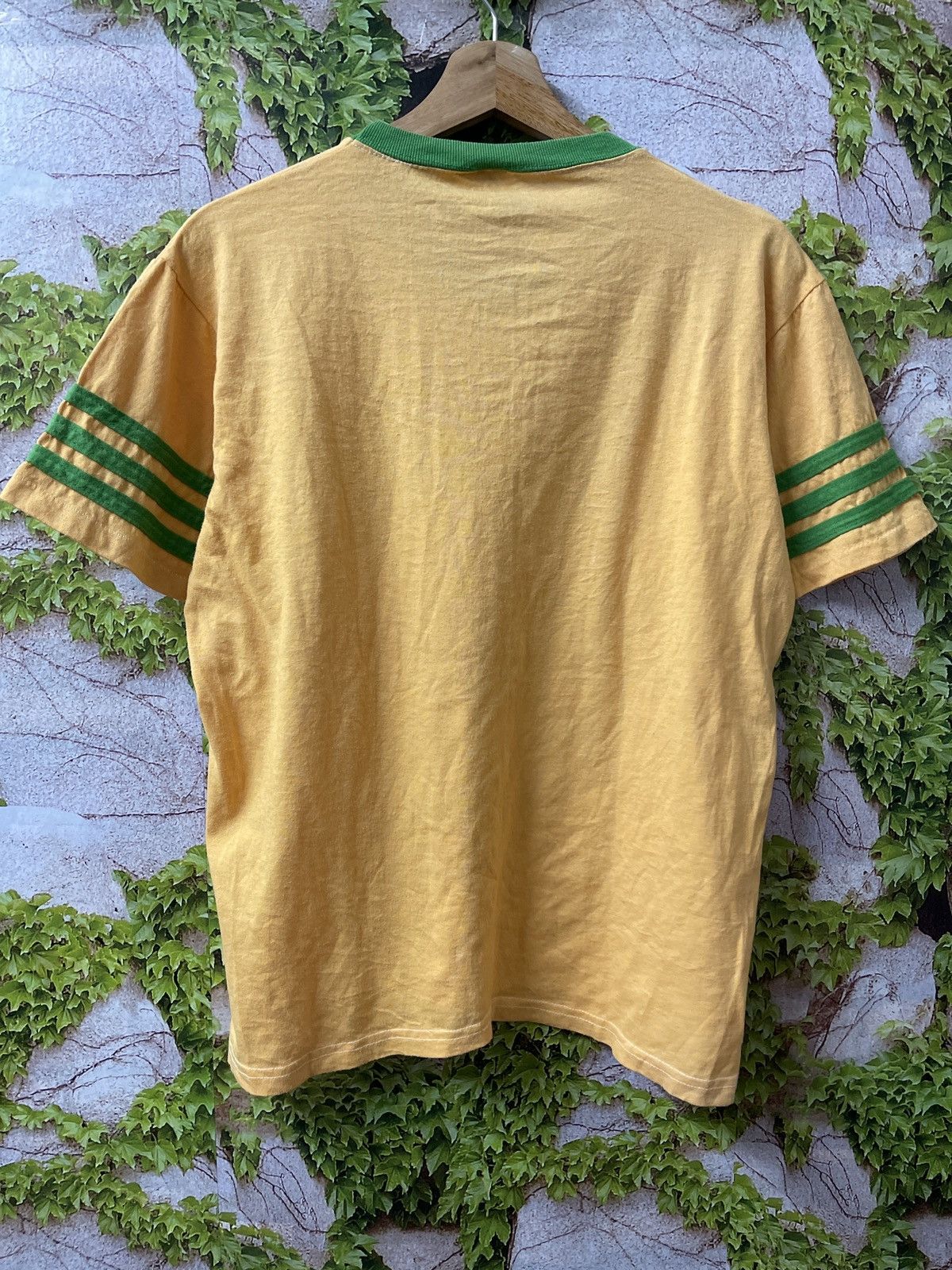 Vintage VINTAGE 90S V-NECK HANNA BARBERA BIG PRINT VERY RARE Size US M / EU 48-50 / 2 - 2 Thumbnail