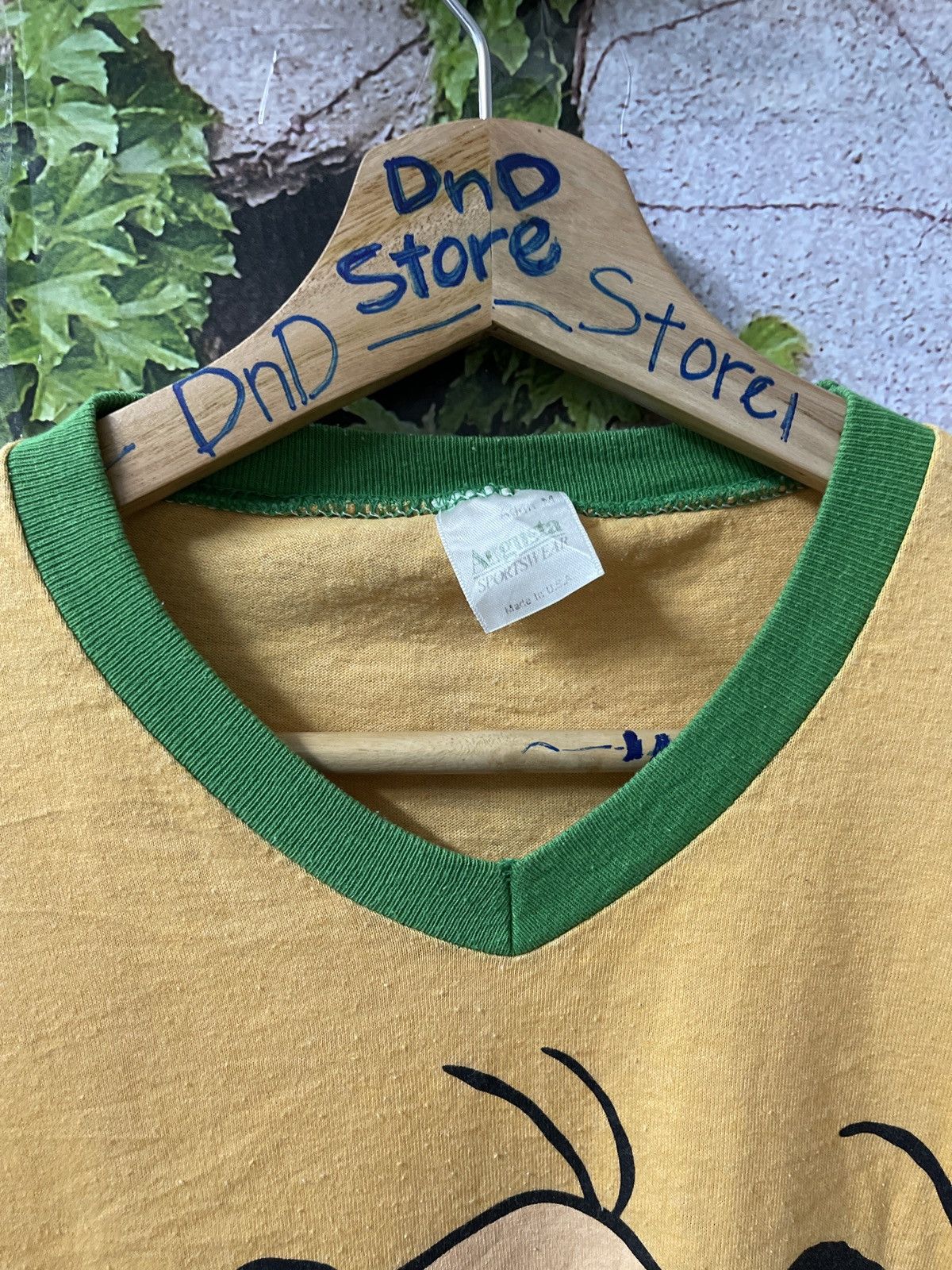 Vintage VINTAGE 90S V-NECK HANNA BARBERA BIG PRINT VERY RARE Size US M / EU 48-50 / 2 - 5 Thumbnail