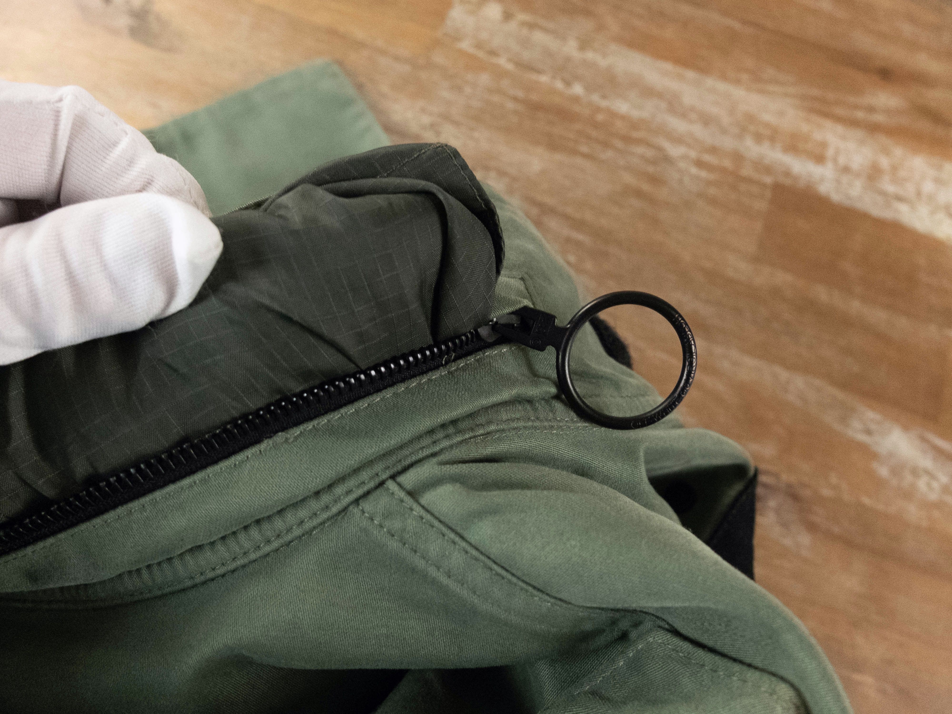 Off-White $1800 OFF-WHITE padded military green track jacket Medium Size US M / EU 48-50 / 2 - 18 Thumbnail