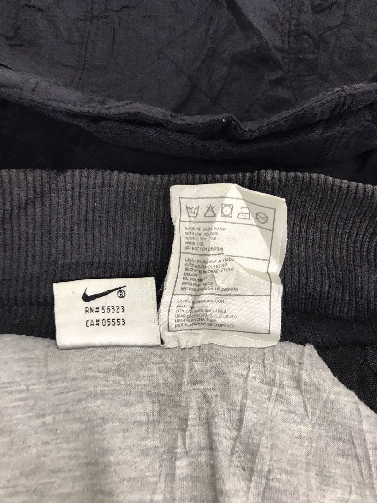 Nike Vintage Nike Padded Blanket Inner Sweatshirt Jacket Hoodie Size US S / EU 44-46 / 1 - 5 Thumbnail