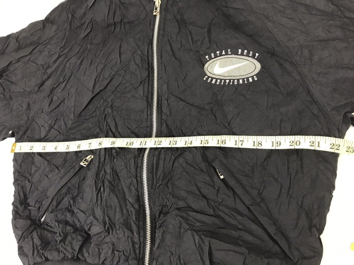 Nike Vintage Nike Padded Blanket Inner Sweatshirt Jacket Hoodie Size US S / EU 44-46 / 1 - 7 Thumbnail