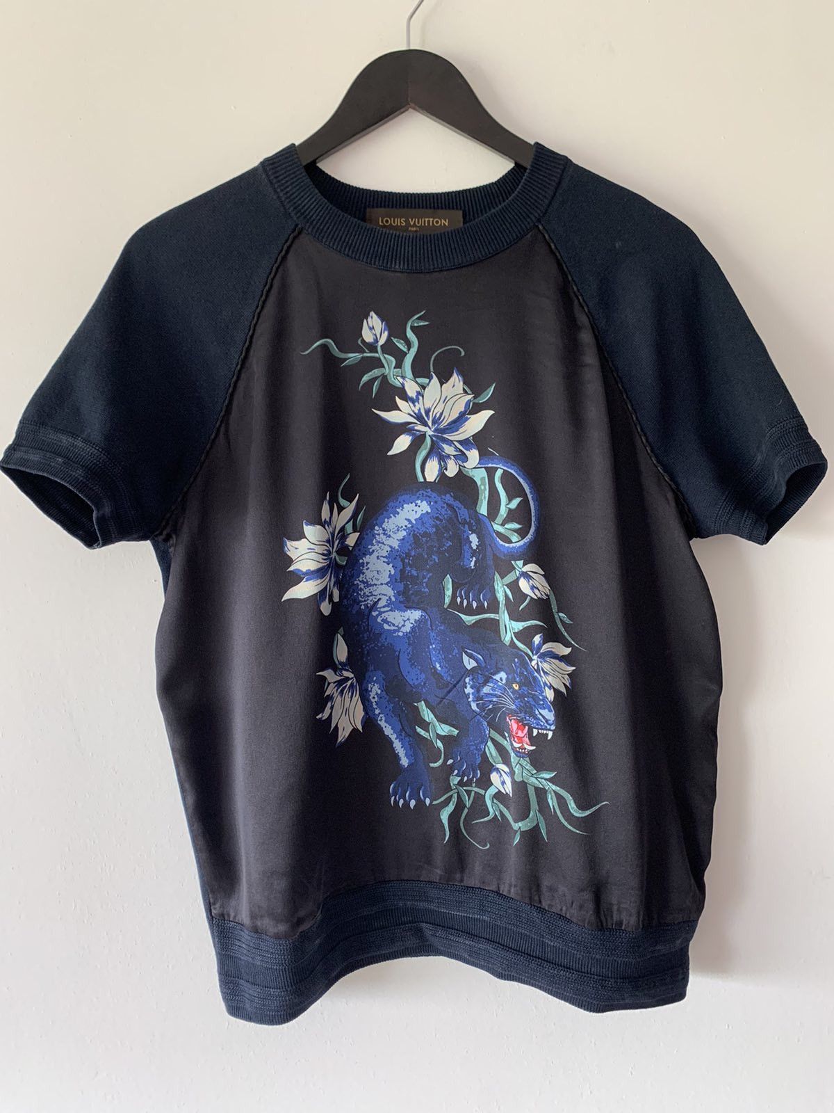 Kim Jones 🔥 Louis Vuitton x Kim Jones Iconic Panther Silk T-Shirt Size US S / EU 44-46 / 1 - 1 Thumbnail