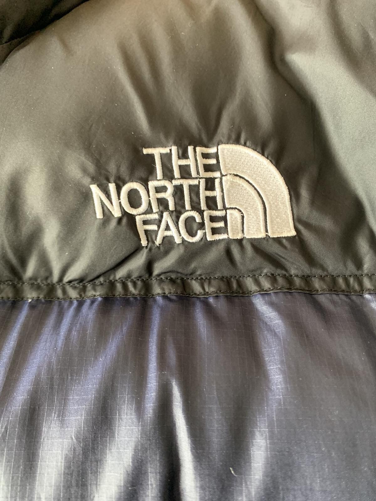 The North Face 🔥 Vintage The North Face Nuptse Jacket Size US L / EU 52-54 / 3 - 5 Thumbnail