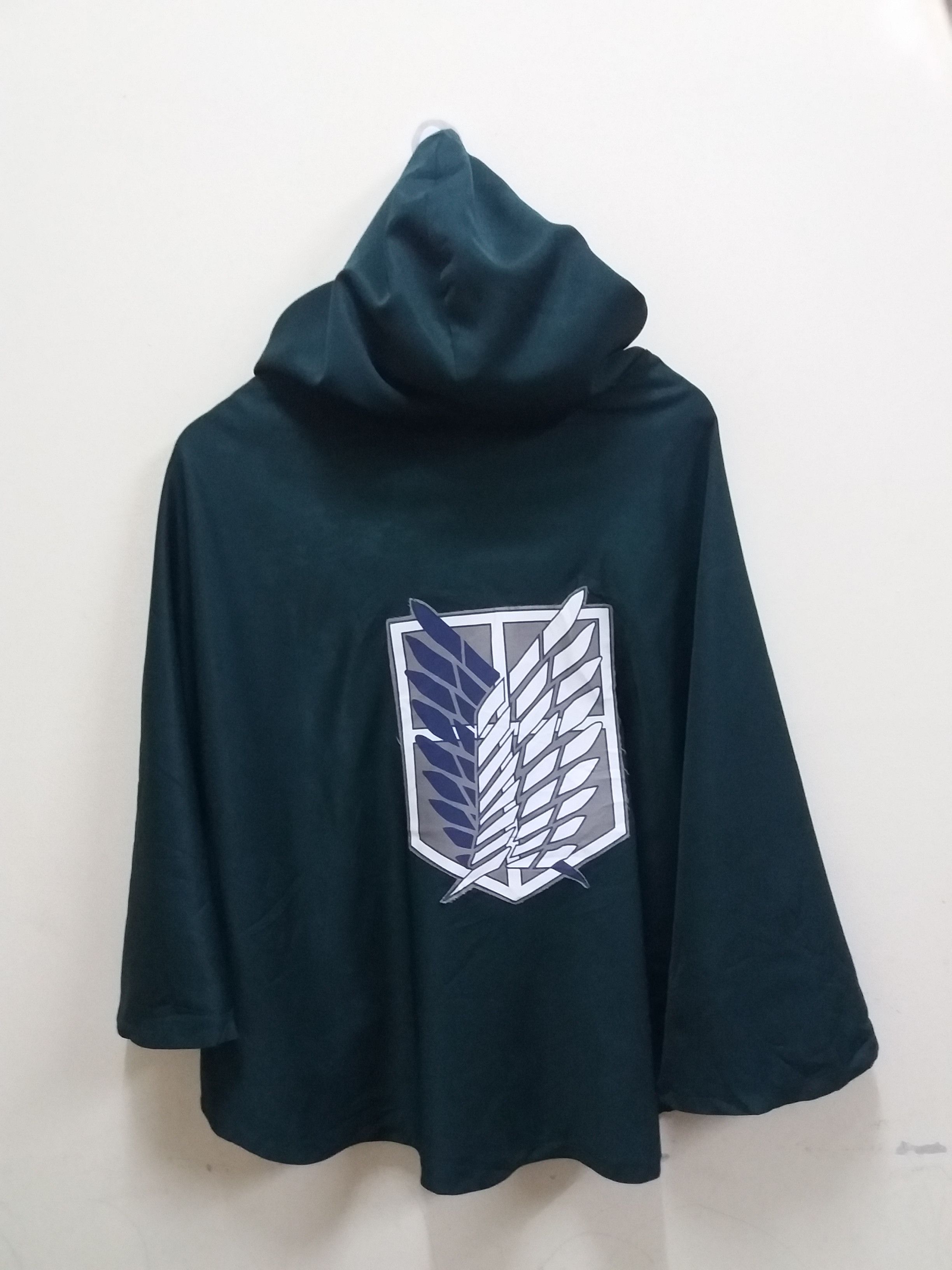 Cartoon Network Attack On Titan anime cloaks Mikasa Ackerman Cosplay/Akira Size US M / EU 48-50 / 2 - 7 Thumbnail