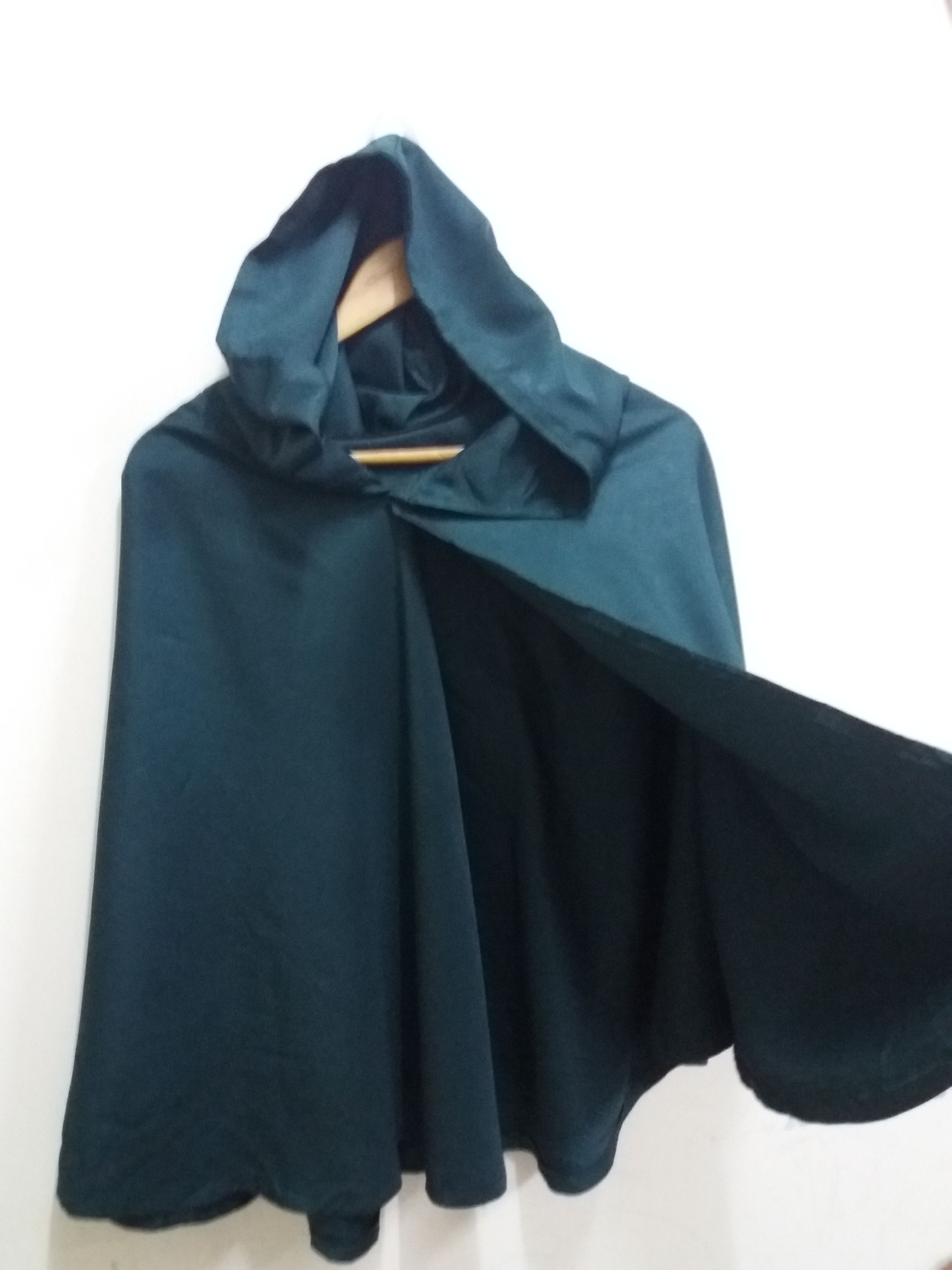 Cartoon Network Attack On Titan anime cloaks Mikasa Ackerman Cosplay/Akira Size US M / EU 48-50 / 2 - 10 Thumbnail