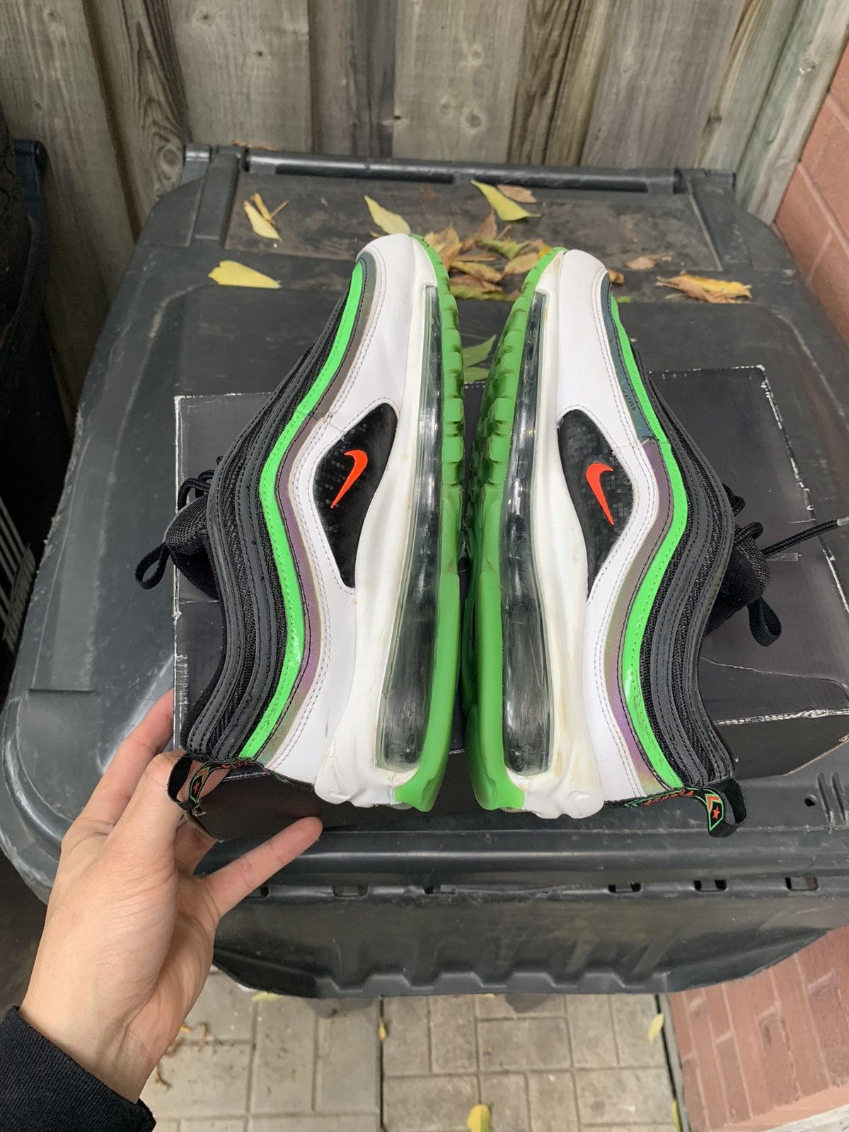 Nike Air Max 97 Black Green Size US 7 / EU 40 - 4 Thumbnail