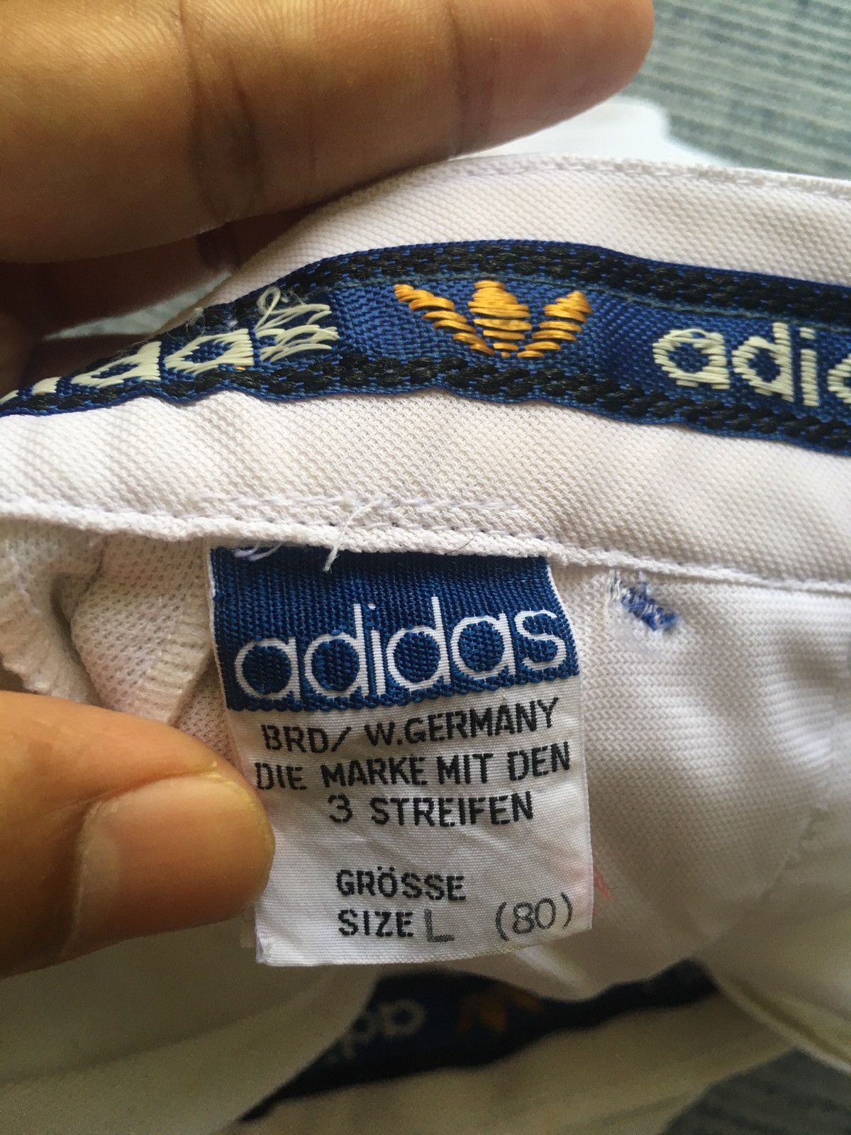 Adidas vintage adidas short Size US 28 / EU 44 - 4 Thumbnail