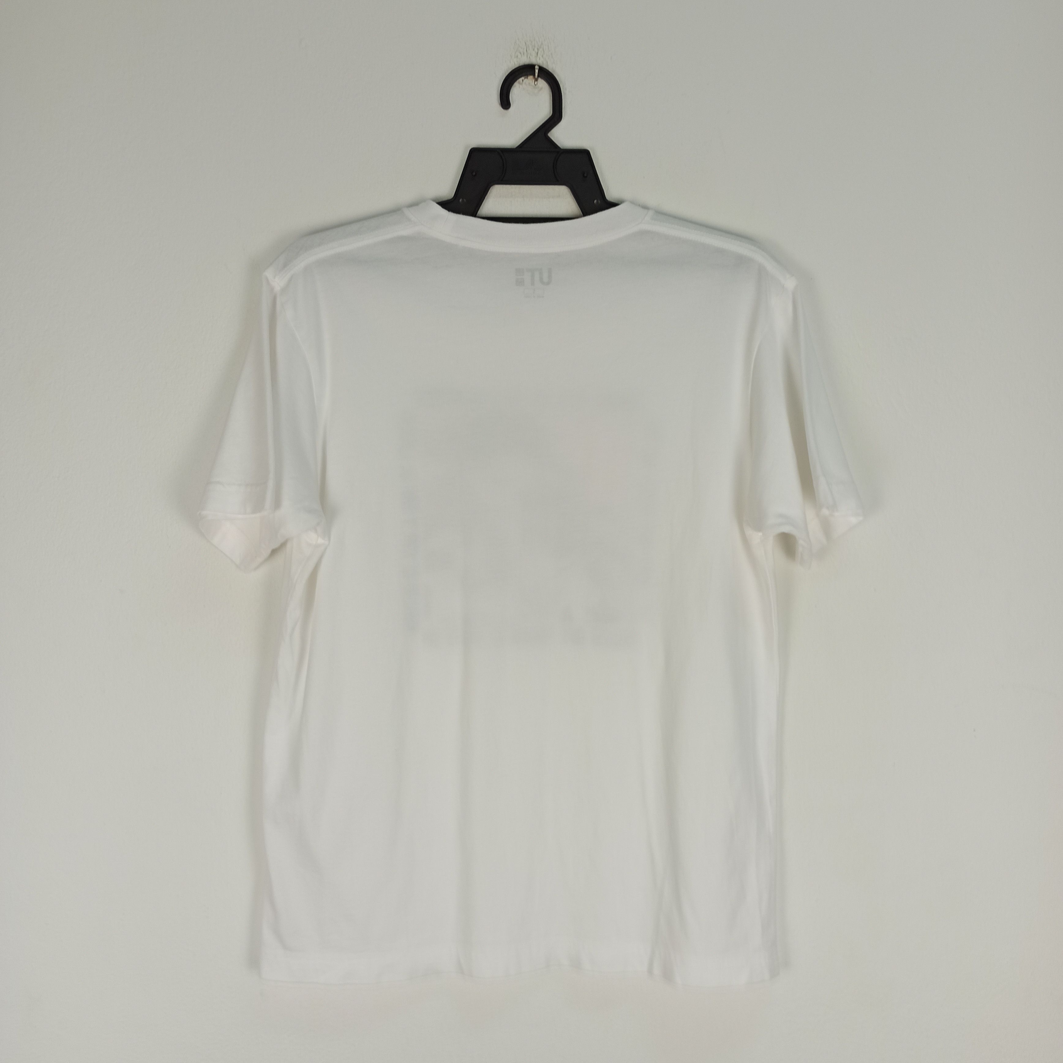 Anime Anime Demon Slayer X Uniqlo Tshirt Small Sizing Size US S / EU 44-46 / 1 - 4 Thumbnail