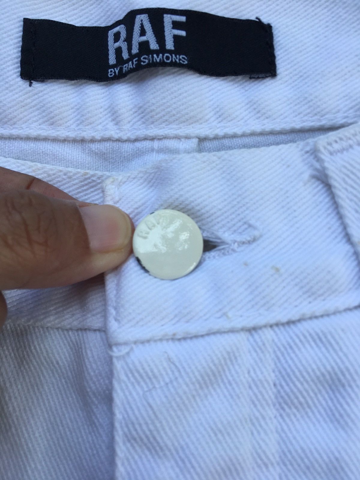 Raf by Raf Simons Rare Raf by Raf Simons Slim Fit White Denim/ Jeans Size US 32 / EU 48 - 8 Thumbnail