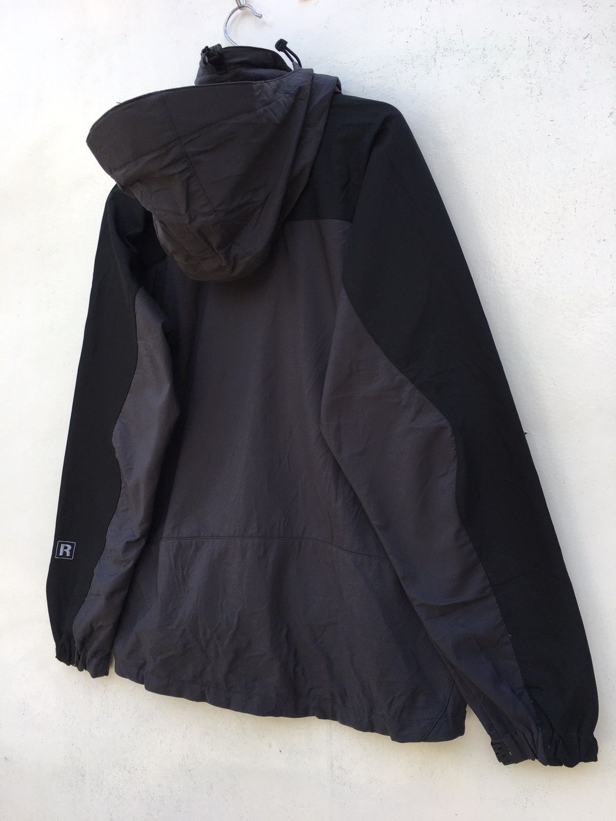 Patagonia Rare Patagonia Hooded Windbreaker Size US L / EU 52-54 / 3 - 15 Thumbnail
