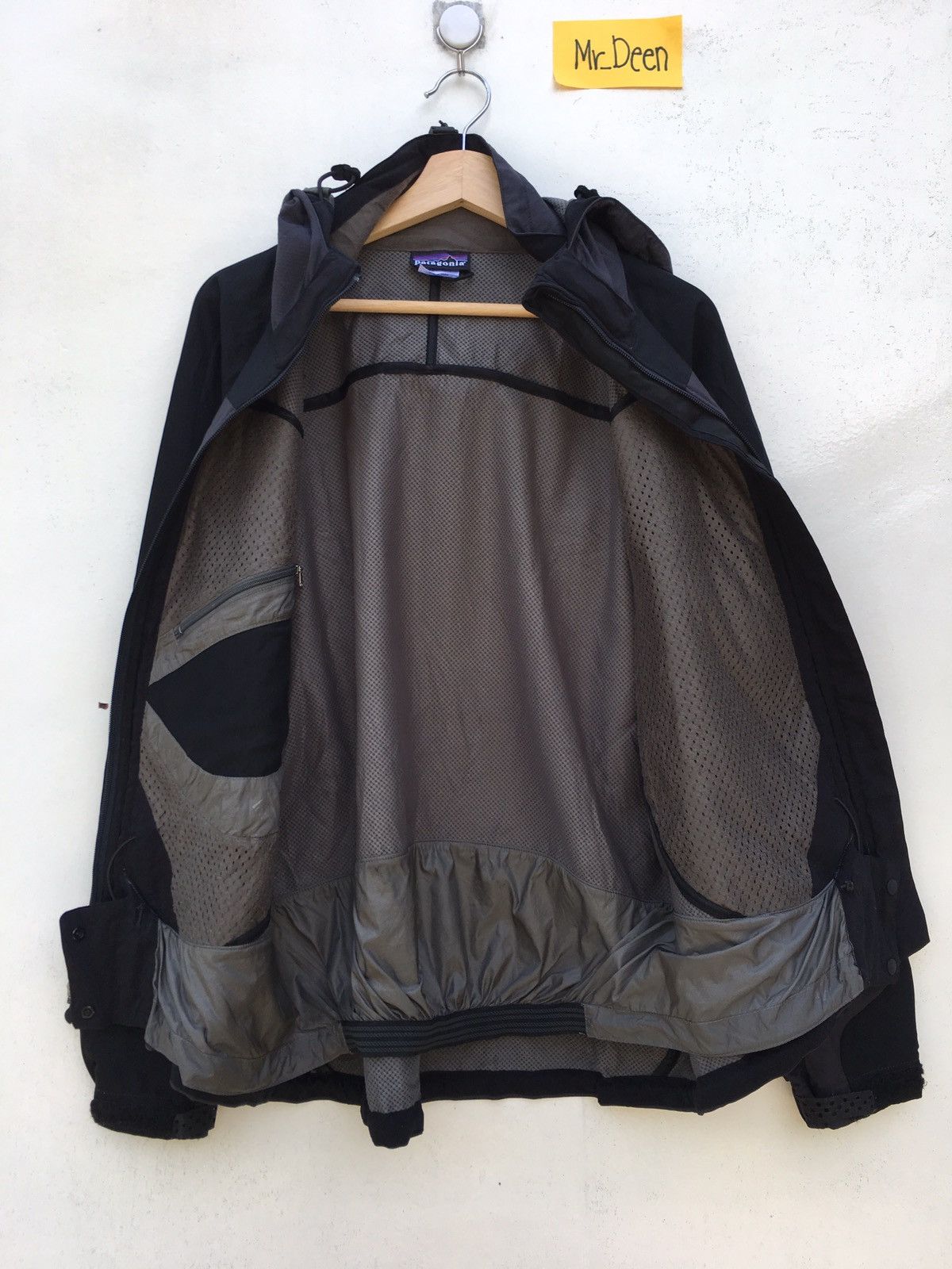 Patagonia Rare Patagonia Hooded Windbreaker Size US L / EU 52-54 / 3 - 9 Thumbnail