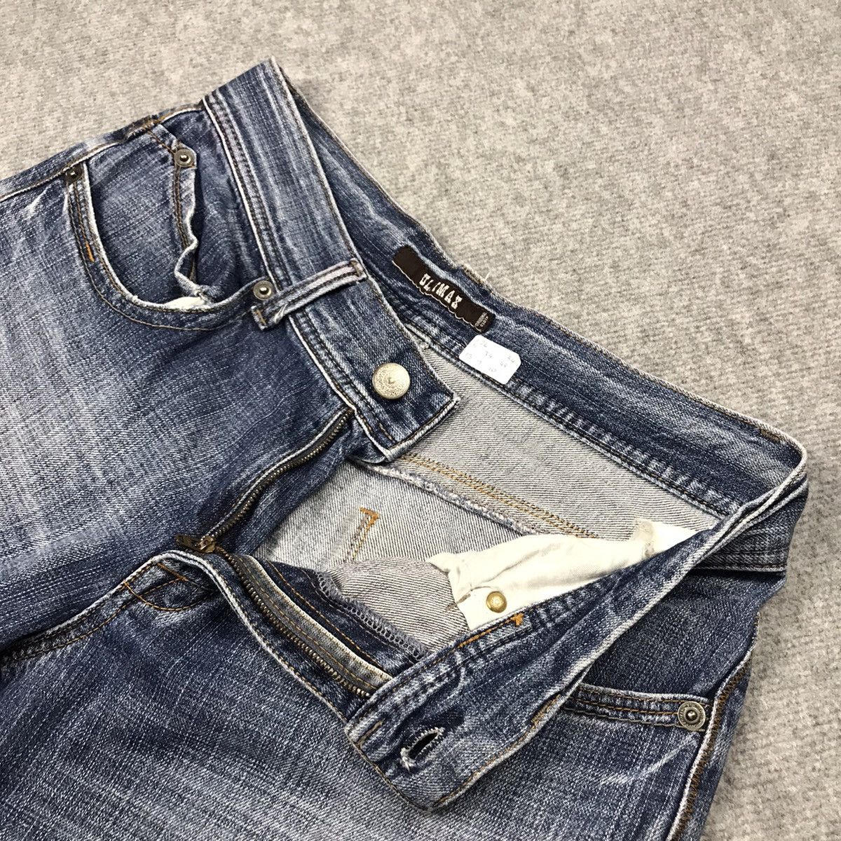 Japanese Brand × Vintage BAGGY ULTIMAX DENIM FADED DISTRESSED PANTS Size US 34 / EU 50 - 18 Thumbnail