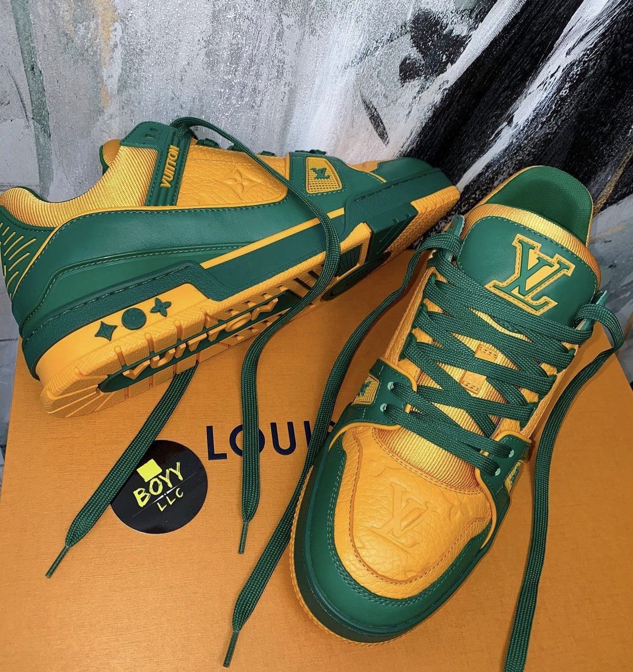Louis Vuitton LV monogram trainers lv6 us8 Size US 8 / EU 41 - 1 Thumbnail