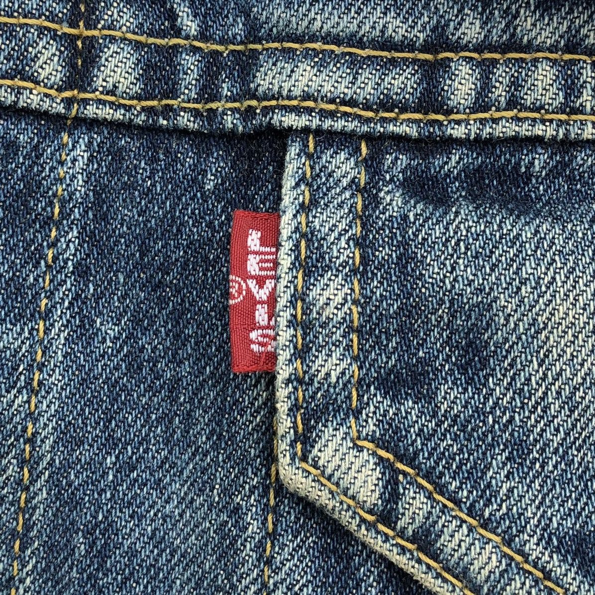 Levi's Vintage Clothing Vintage Levis Trucker Denim Big E 557 LVC 90s Japan Size US M / EU 48-50 / 2 - 9 Thumbnail