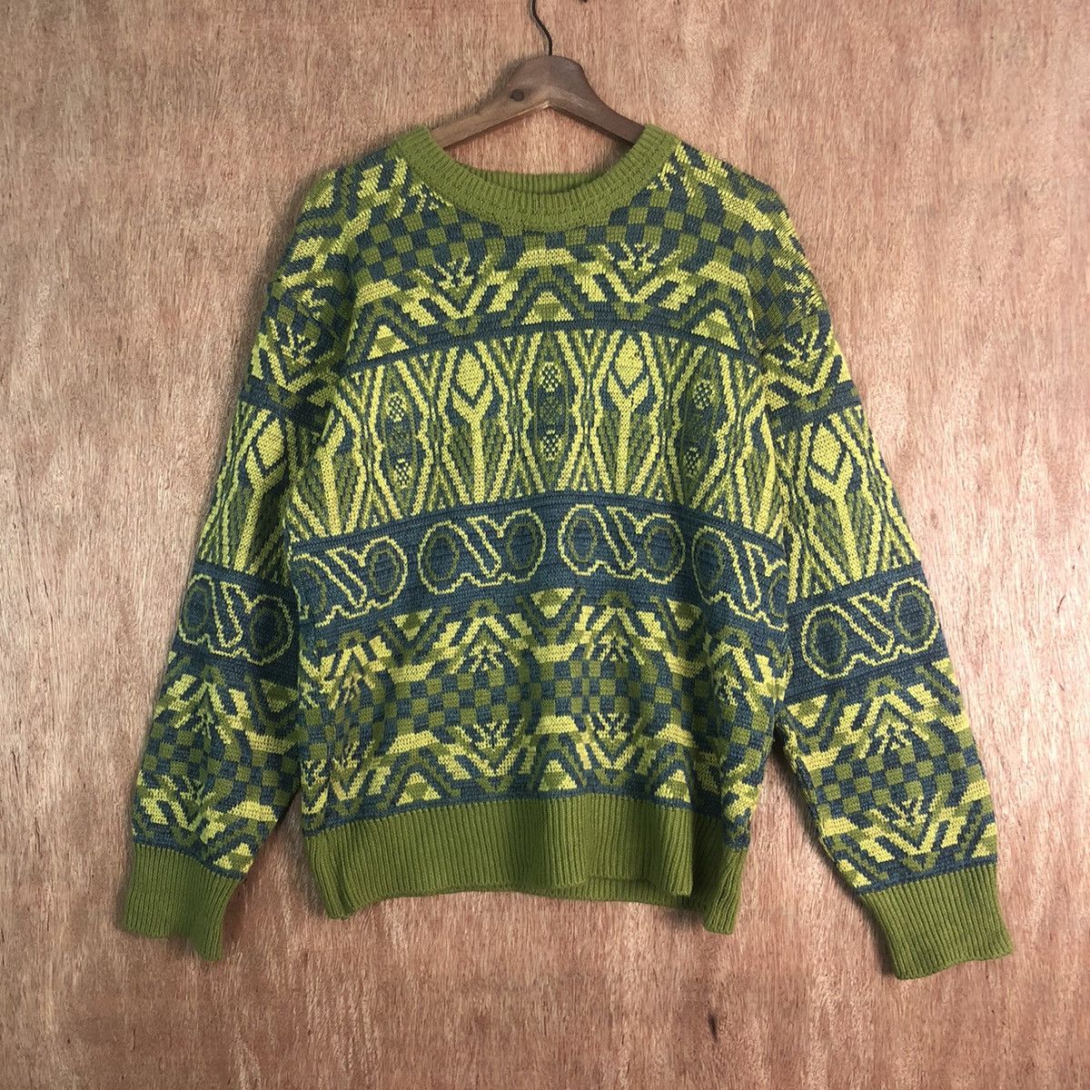 image of Bir's Eye View Multicolor Shag Art Knitwear C164, Men's (Size Medium)