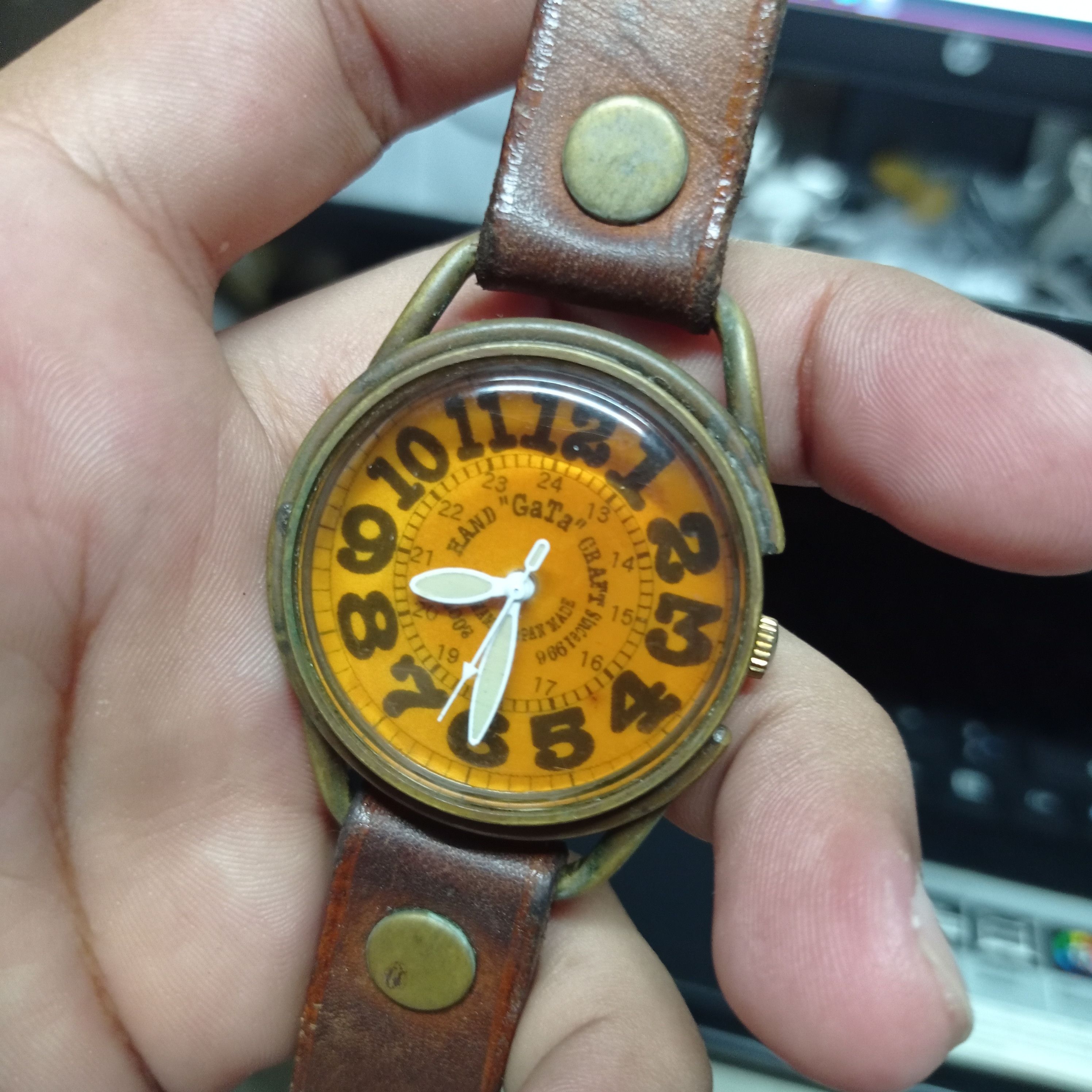 Japanese Brand Vintage Retro Watch by Dobin Robert (No.3277). Japan Retro Size ONE SIZE - 4 Thumbnail