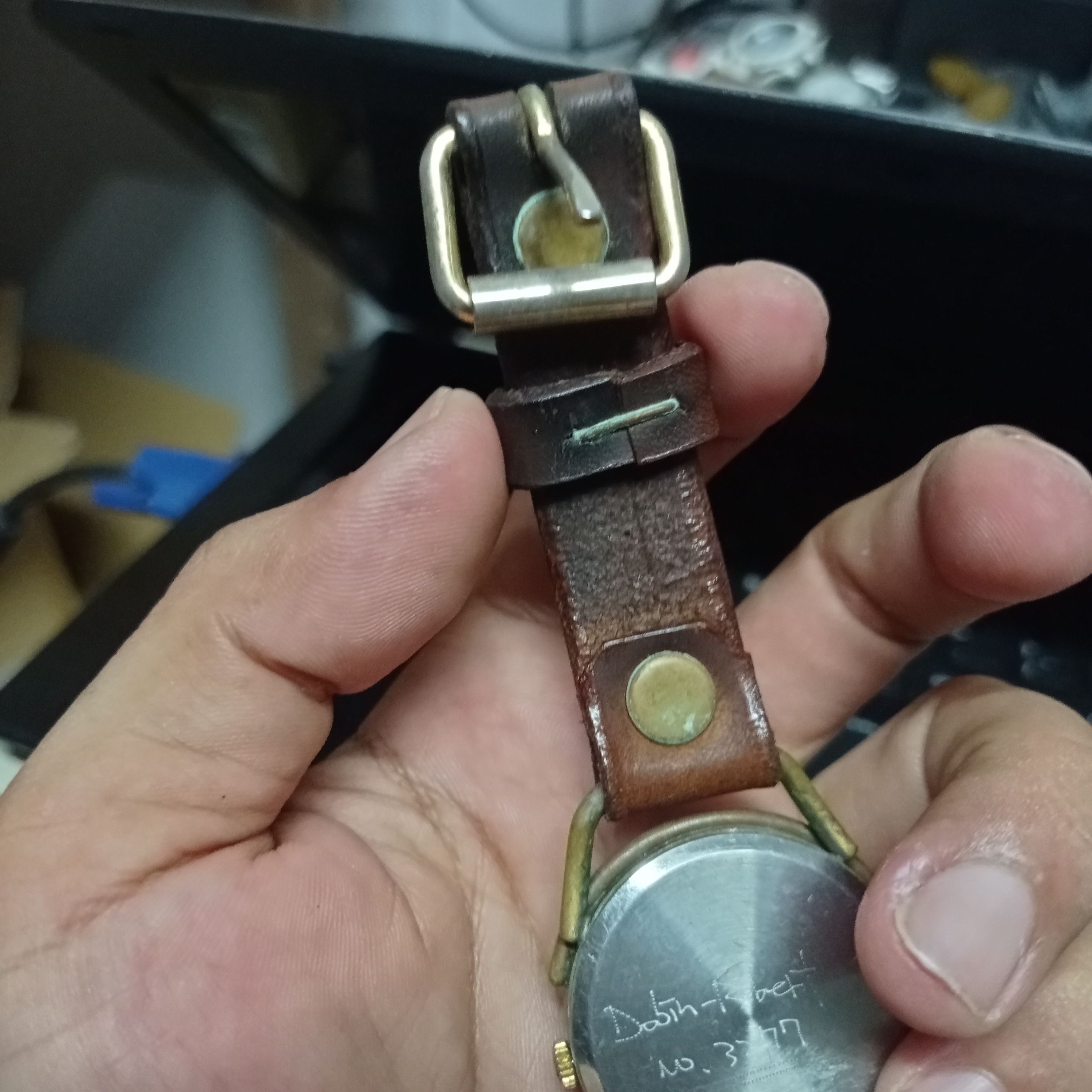 Japanese Brand Vintage Retro Watch by Dobin Robert (No.3277). Japan Retro Size ONE SIZE - 13 Thumbnail