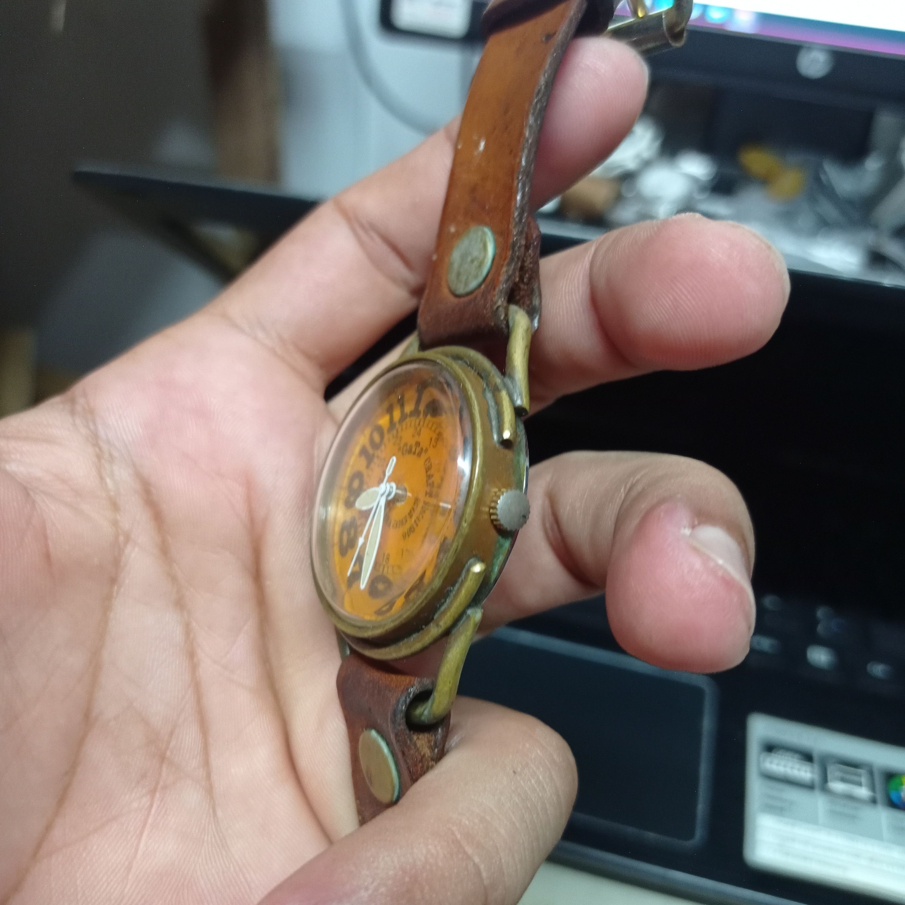 Japanese Brand Vintage Retro Watch by Dobin Robert (No.3277). Japan Retro Size ONE SIZE - 12 Thumbnail