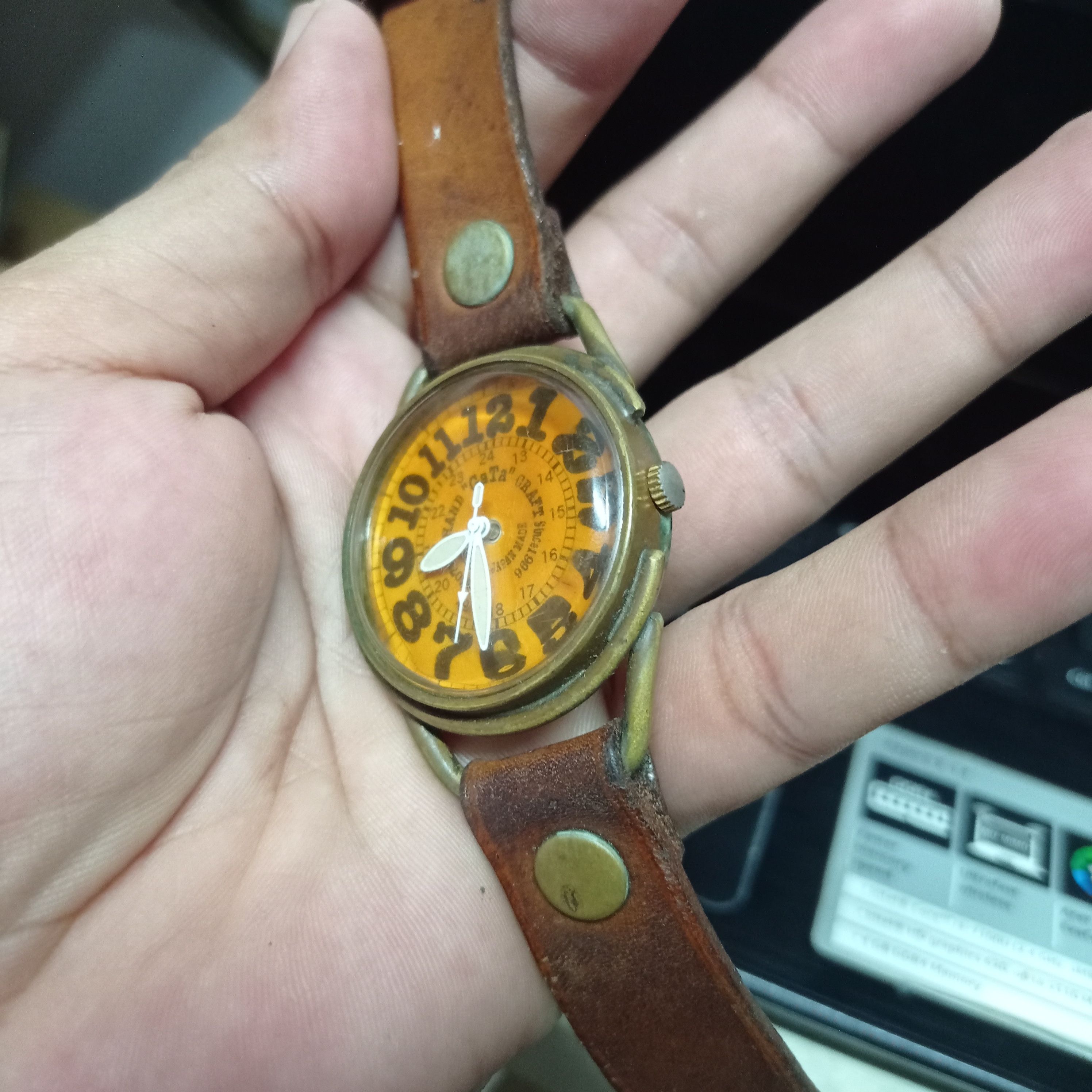 Japanese Brand Vintage Retro Watch by Dobin Robert (No.3277). Japan Retro Size ONE SIZE - 8 Thumbnail