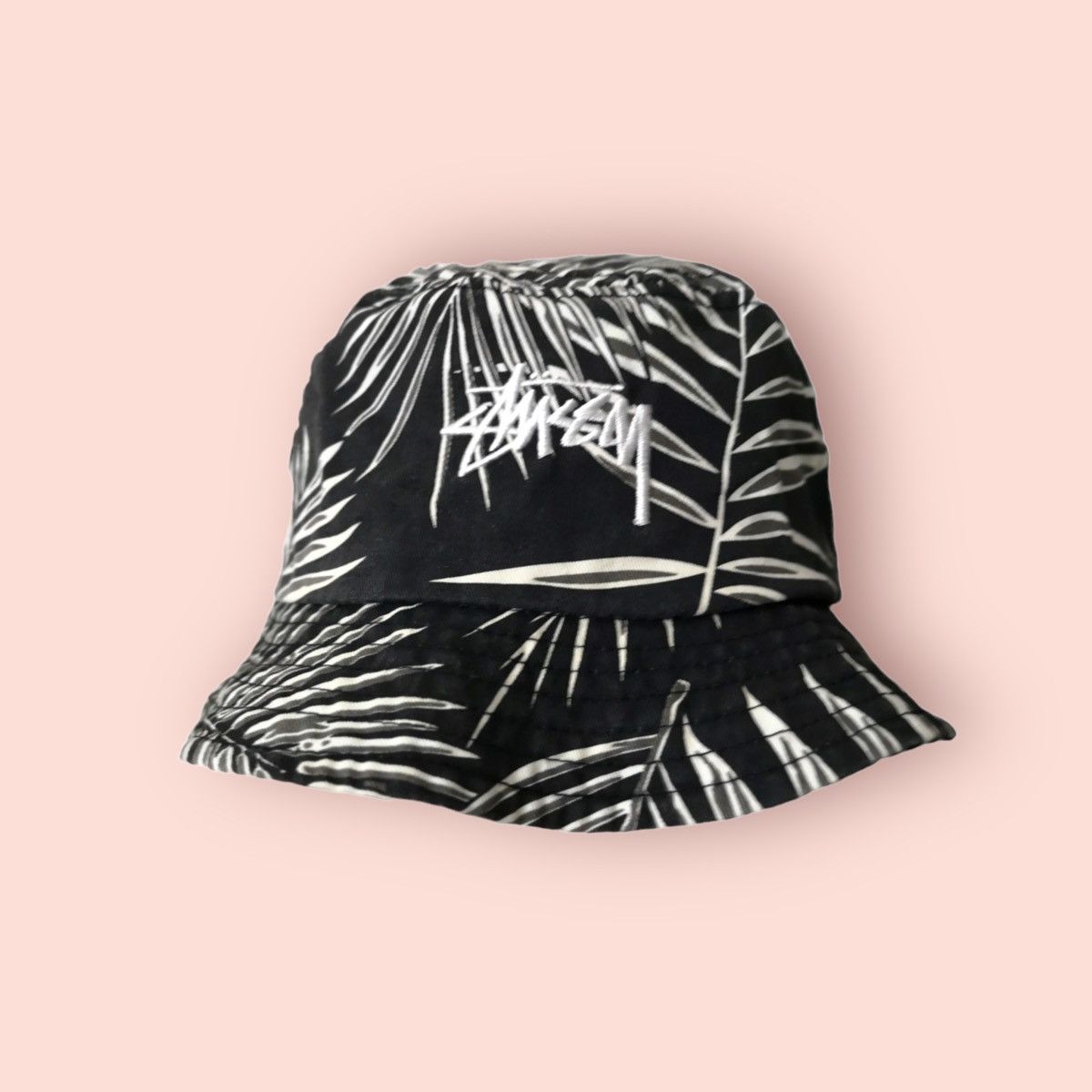 Stussy × Vintage VINTAGE STUSSY 🌿 PRINTED BUCKET HAT Size ONE SIZE - 2 Thumbnail