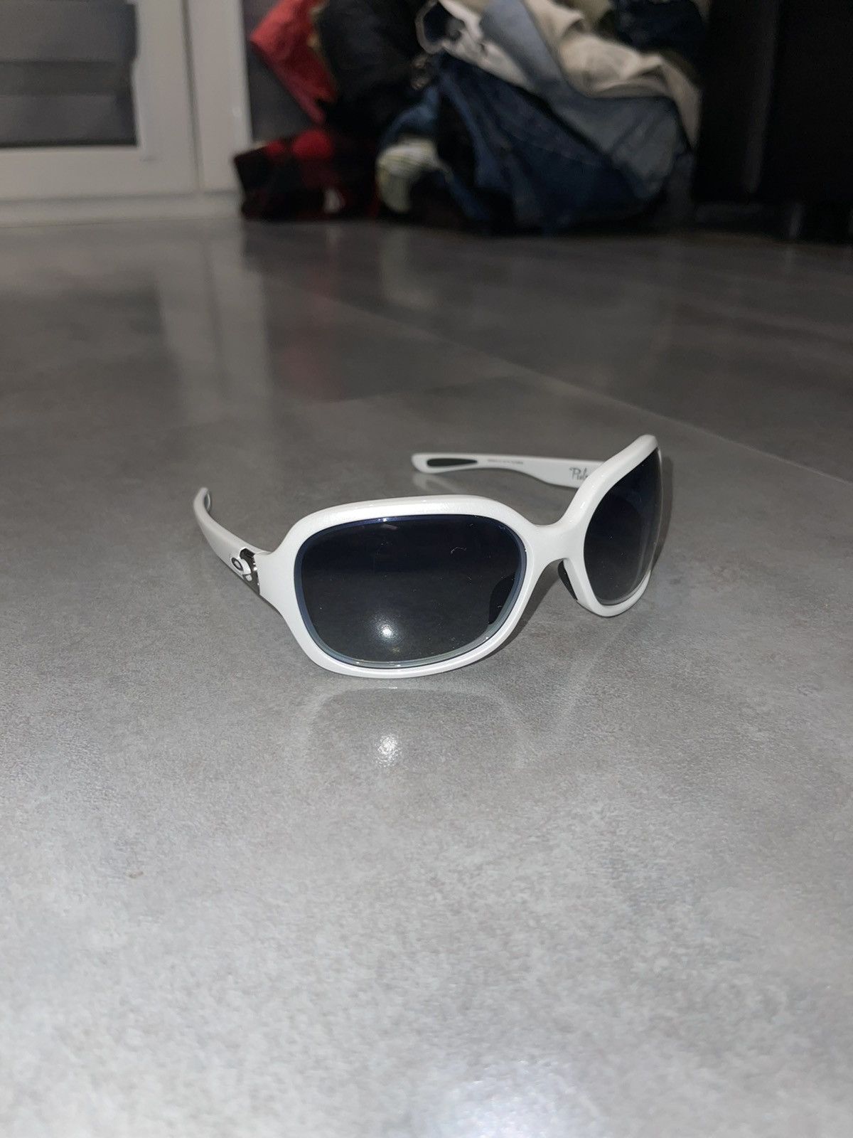 Oakley Oakley OO9198-15 "Pulse" White Sunglasses Size ONE SIZE - 3 Thumbnail