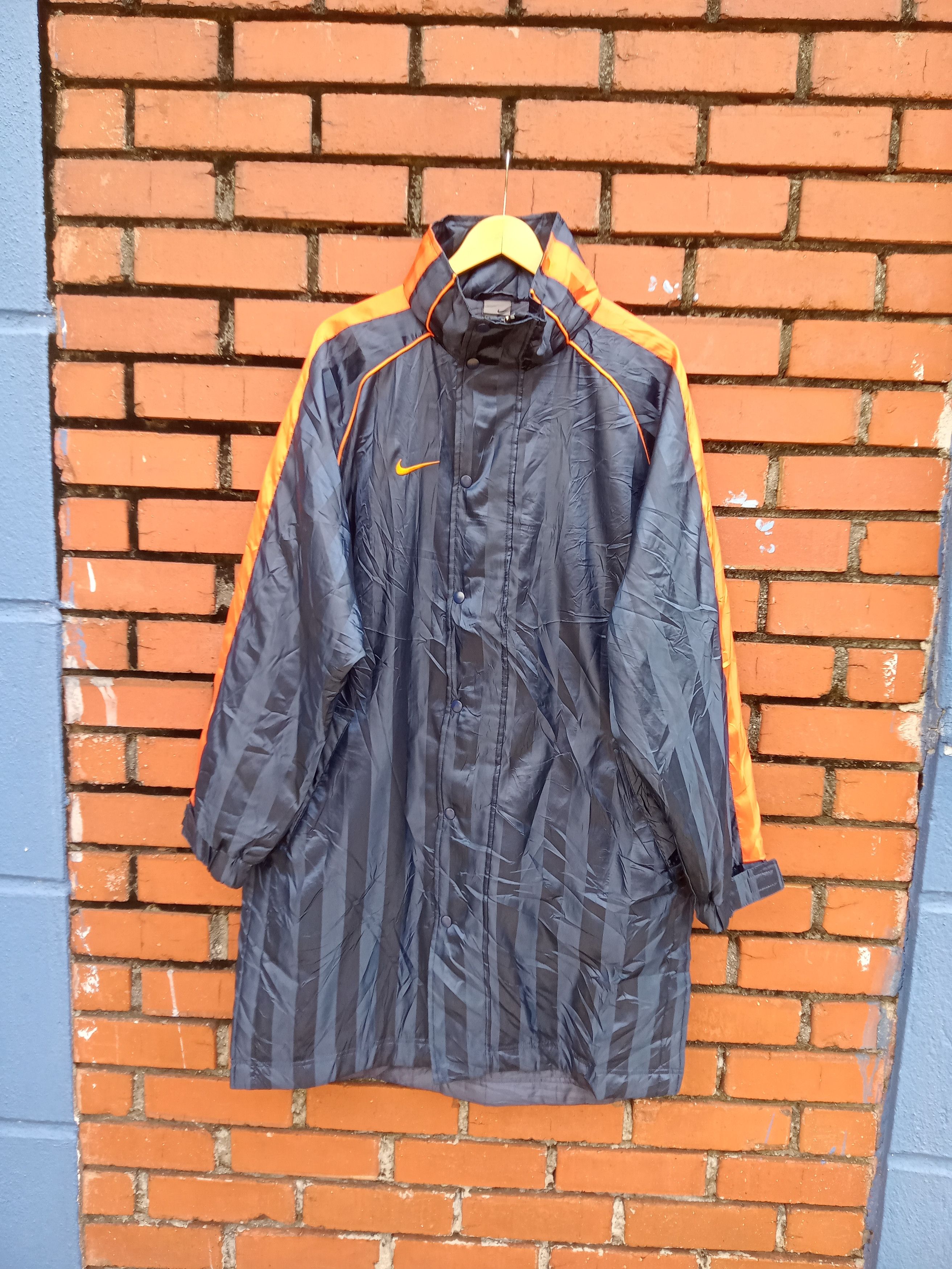 Nike Nike Player/Couch Long Jacket Size US L / EU 52-54 / 3 - 2 Thumbnail