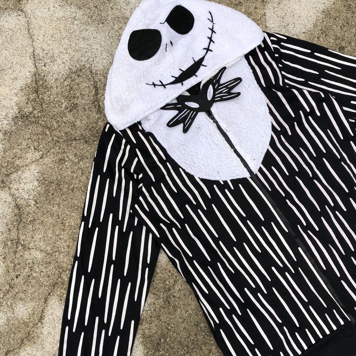 Vintage 🔥Rare🔥Nightmare Before Christmas Skulls AOP Zipper Hoodie Size US S / EU 44-46 / 1 - 7 Thumbnail