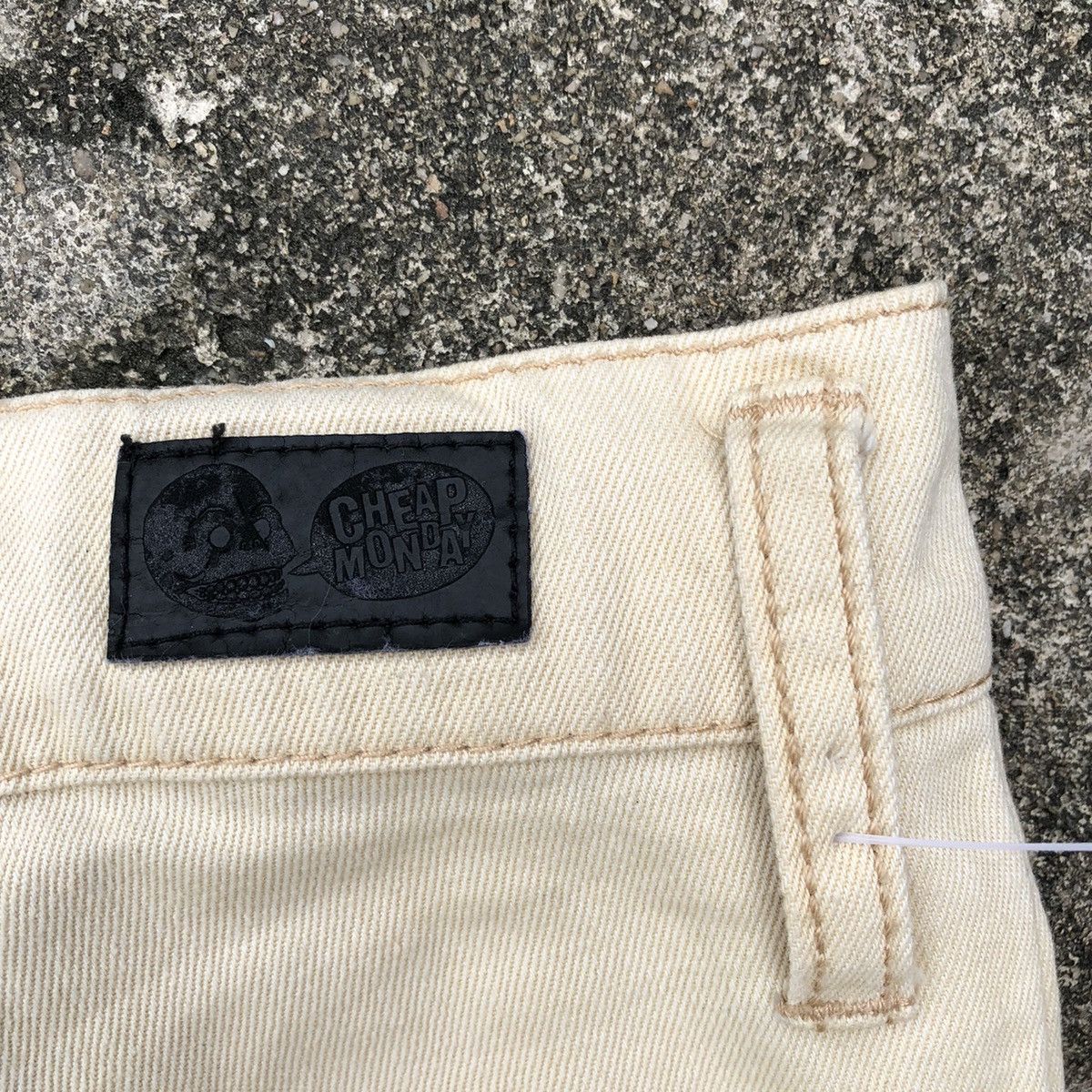 Cheap Monday × Japanese Brand × Vintage Rare Vintage Cheap Monday Slim Chino French Sand Khakis Pant Size US 36 / EU 52 - 10 Thumbnail