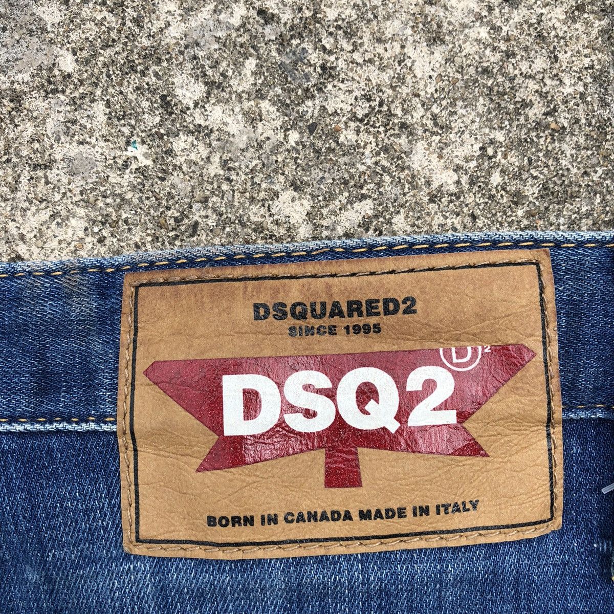Dsquared2 × Vintage 🔥Sick🔥🇮🇹Dsquared2 Sexy Twist Distress Rips Bleach Skinny Jean Size US 33 - 19 Thumbnail